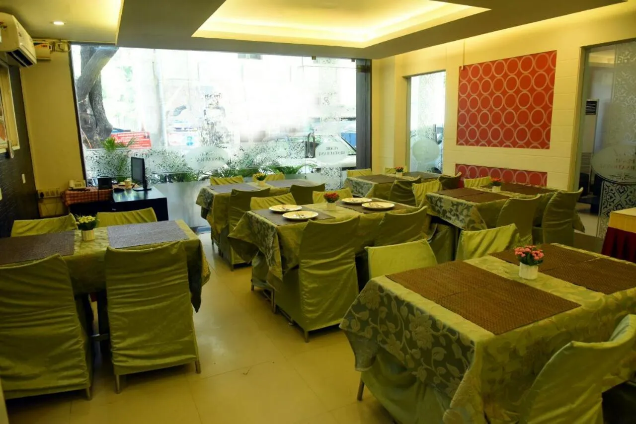 Continental breakfast in Hotel Pearl International