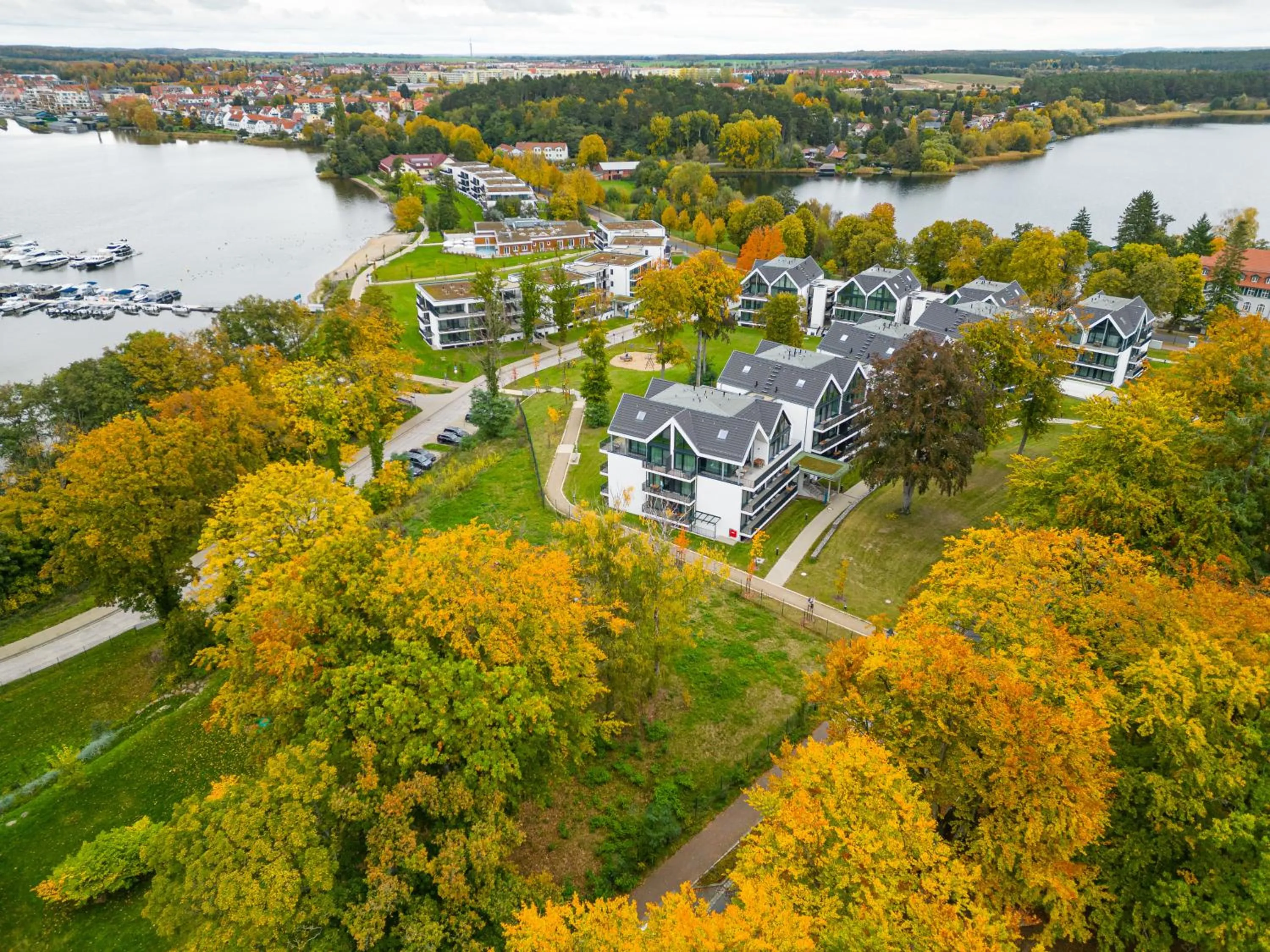 Property building in Maremüritz Yachthafen Resort