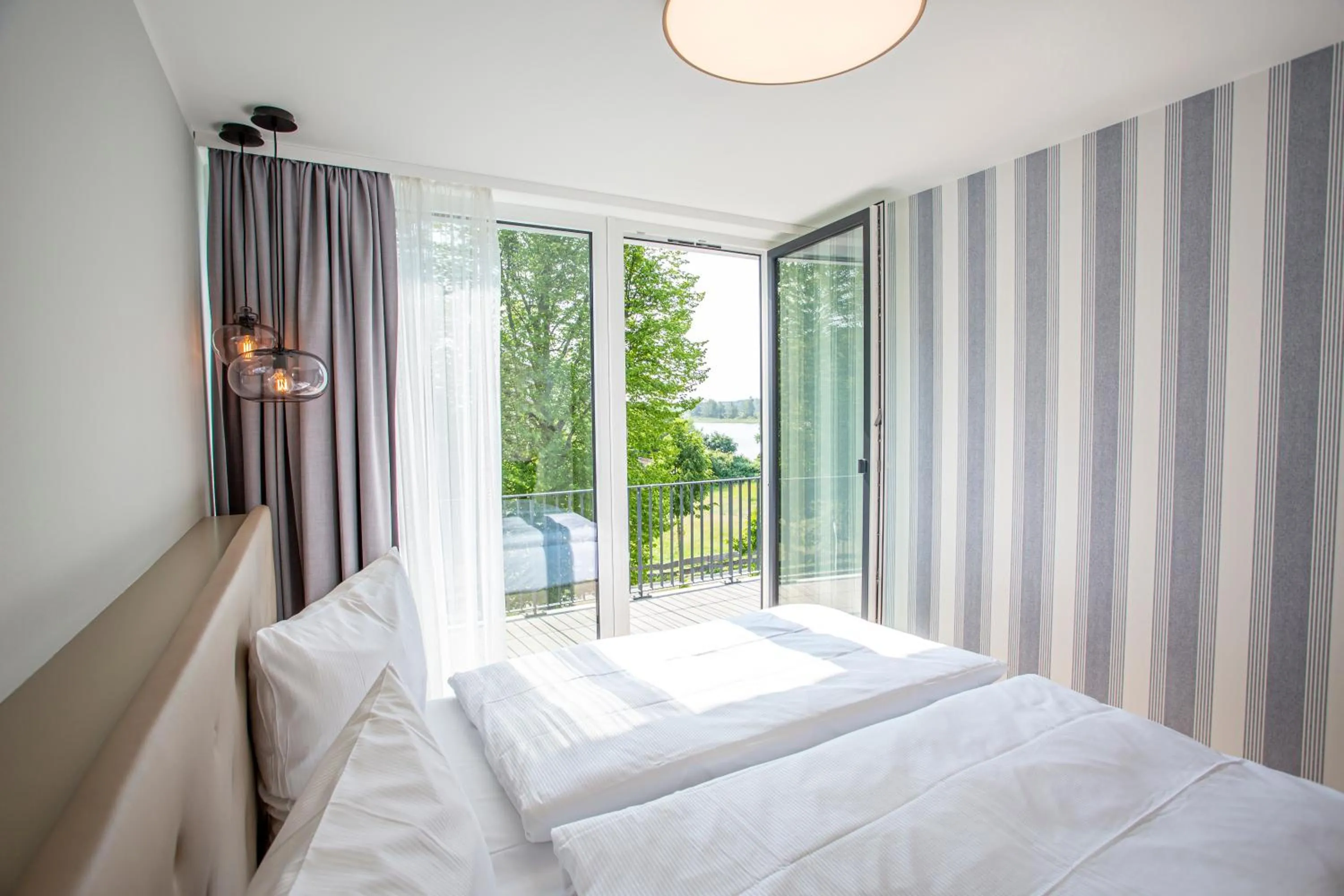 Bedroom, Bed in Maremüritz Yachthafen Resort