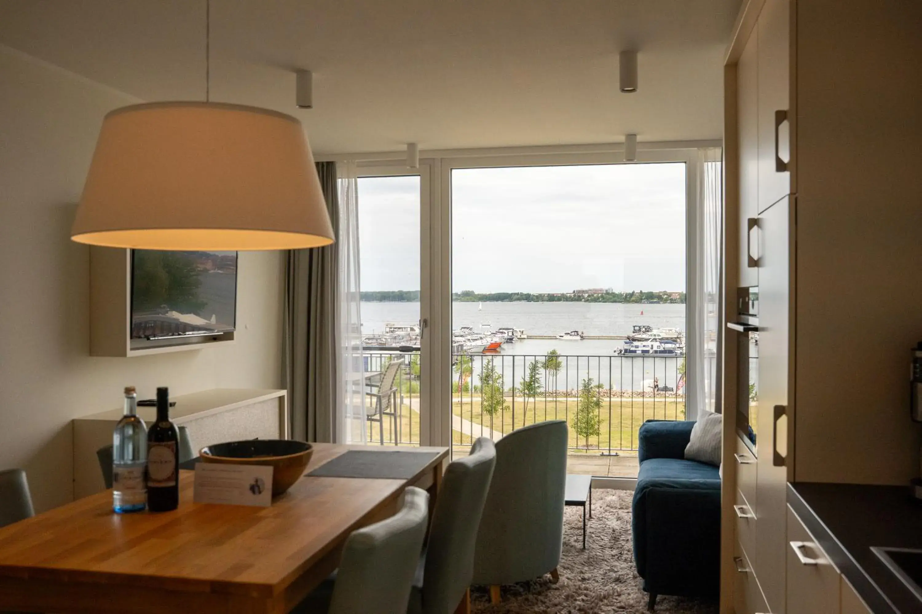 Apartment with Lake View in Maremüritz Yachthafen Resort Apartment with Lake View in Maremüritz Yachthafen Resort