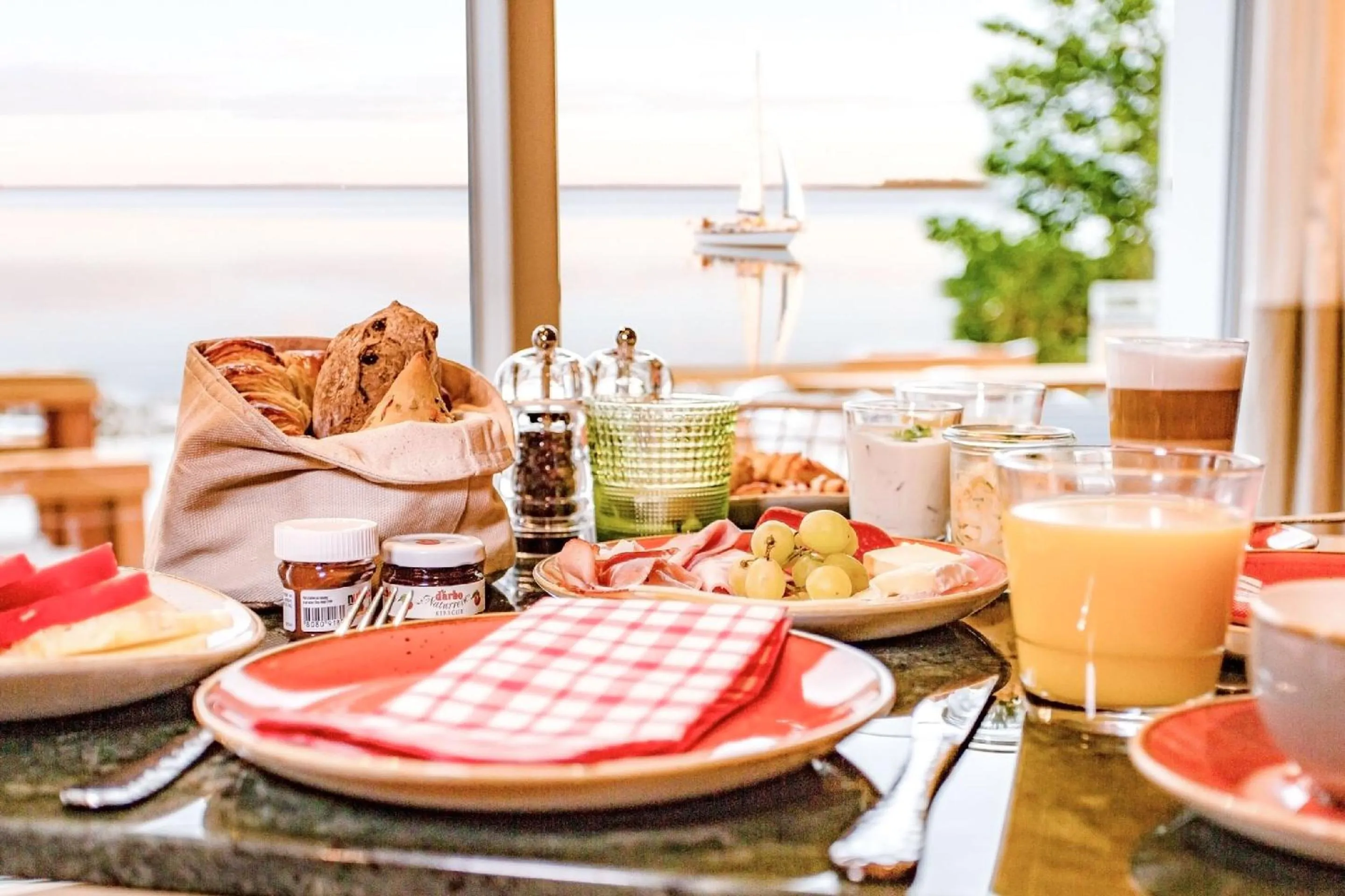 Restaurant/places to eat in Maremüritz Yachthafen Resort