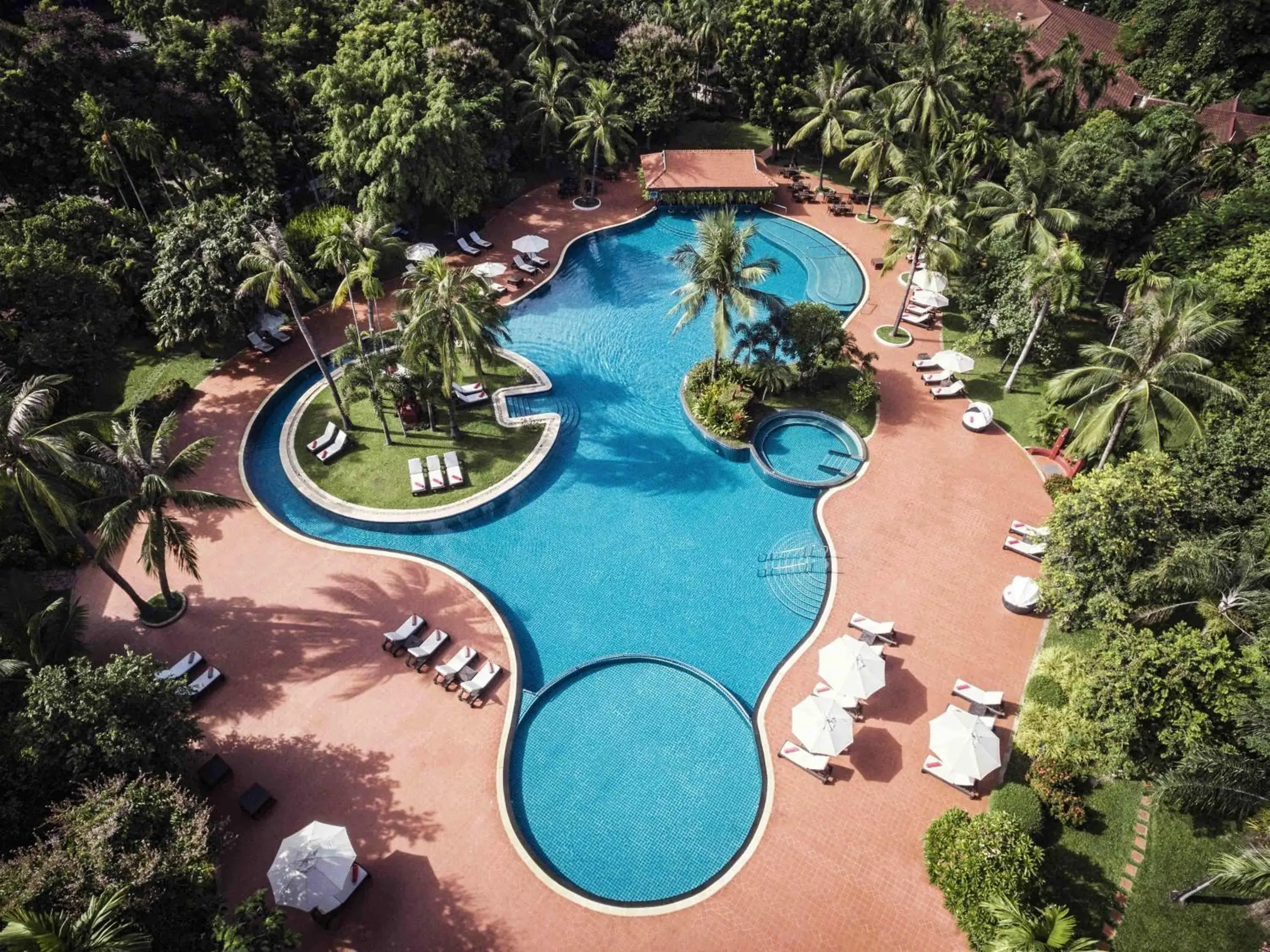 Property building in Sofitel Angkor Phokeethra Golf & Spa Resort Property building in Sofitel Angkor Phokeethra Golf & Spa Resort