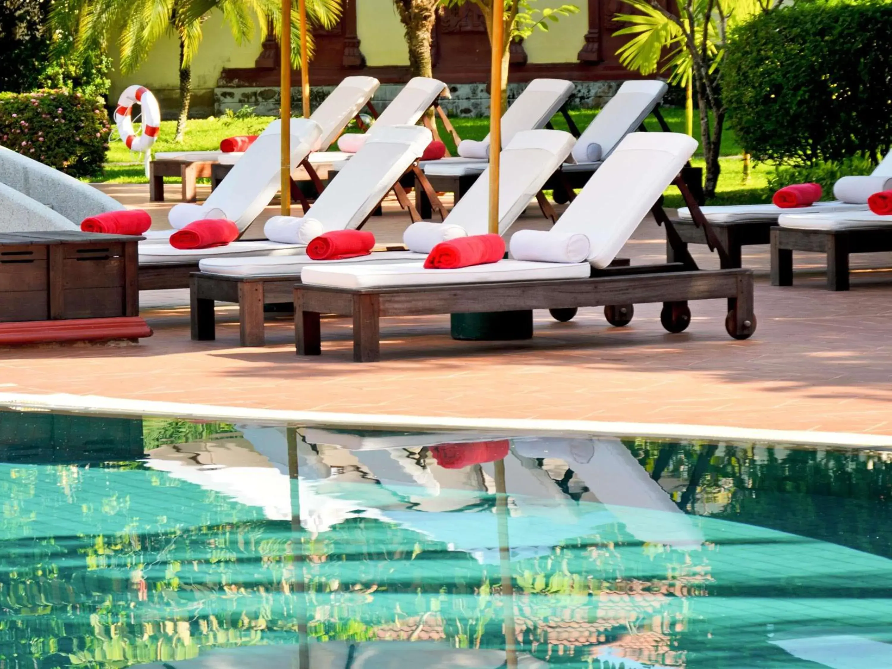 Pool view in Sofitel Angkor Phokeethra Golf & Spa Resort Pool view in Sofitel Angkor Phokeethra Golf & Spa Resort