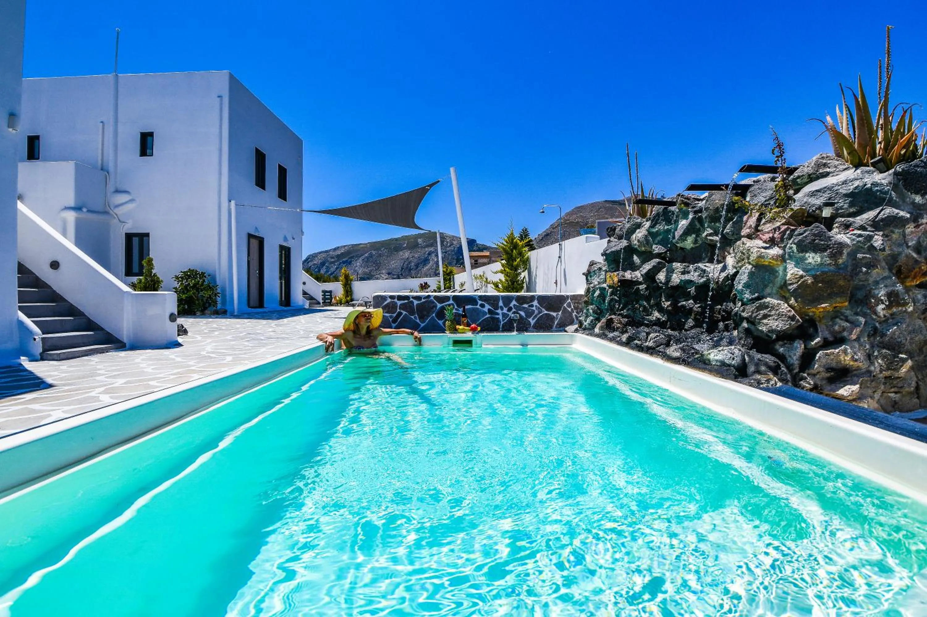 Sun Springs Suites