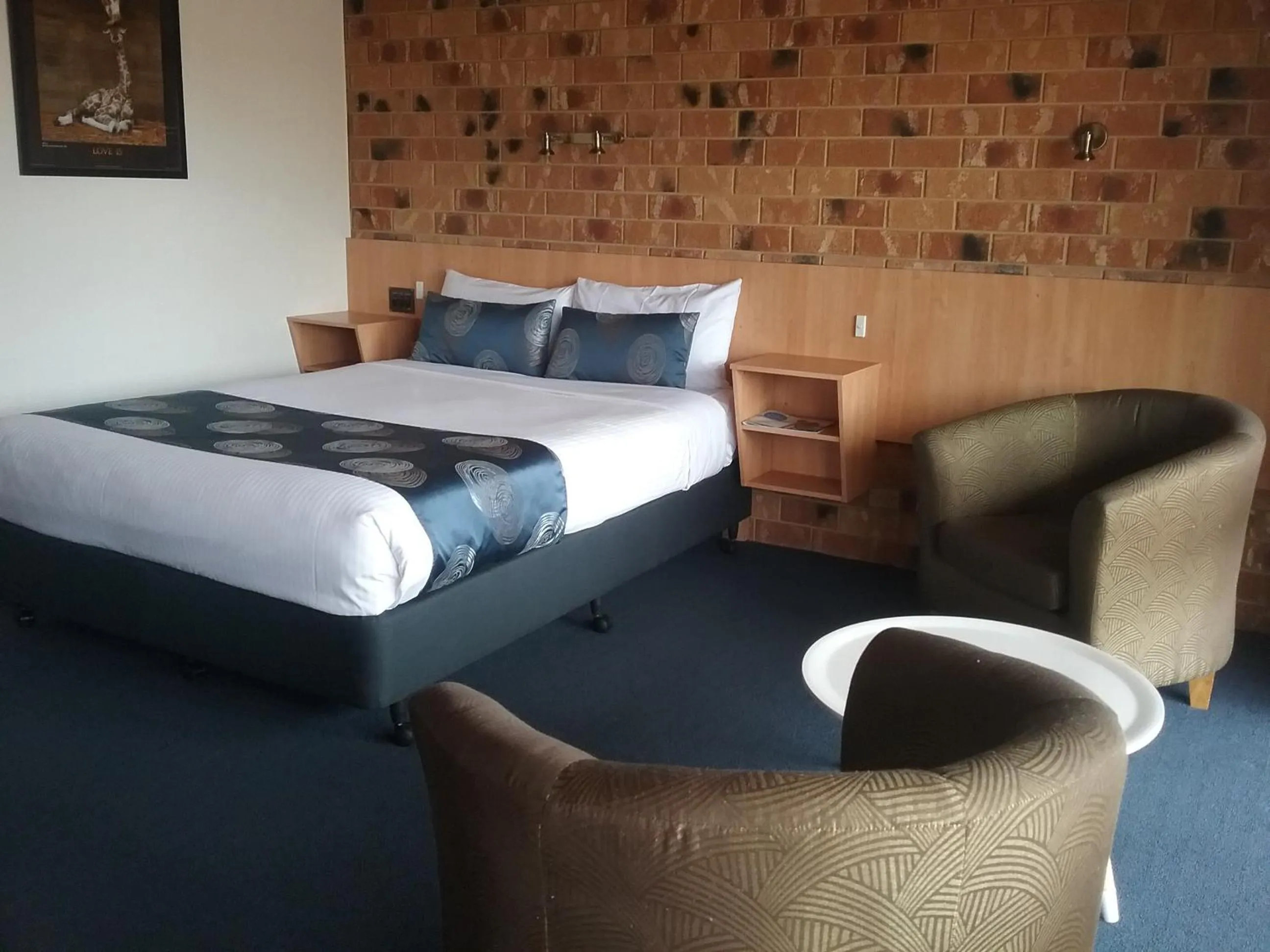 Bedroom, Bed in Werribee Park Motor Inn