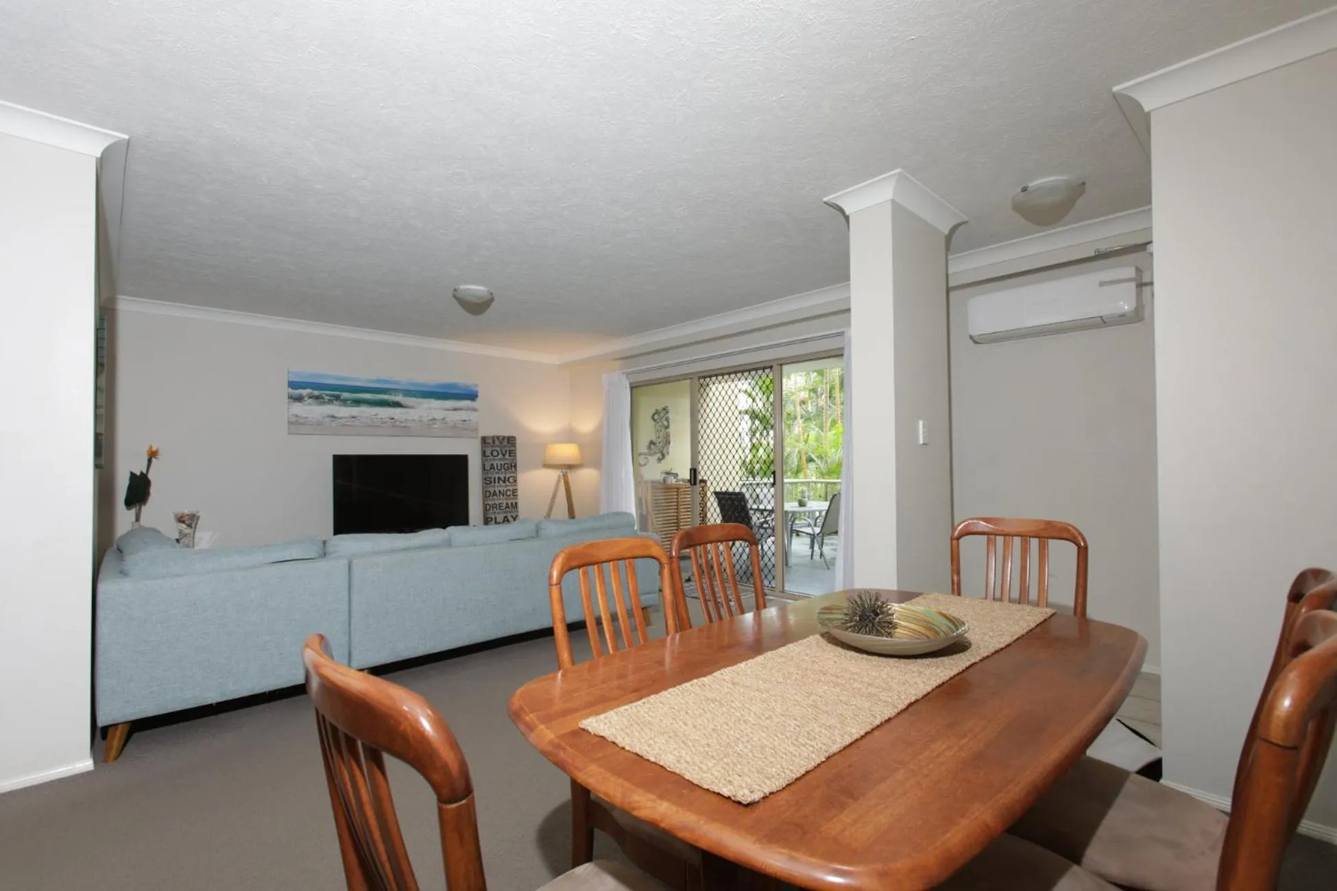 Bila Vista Kirra Beachside Apartments