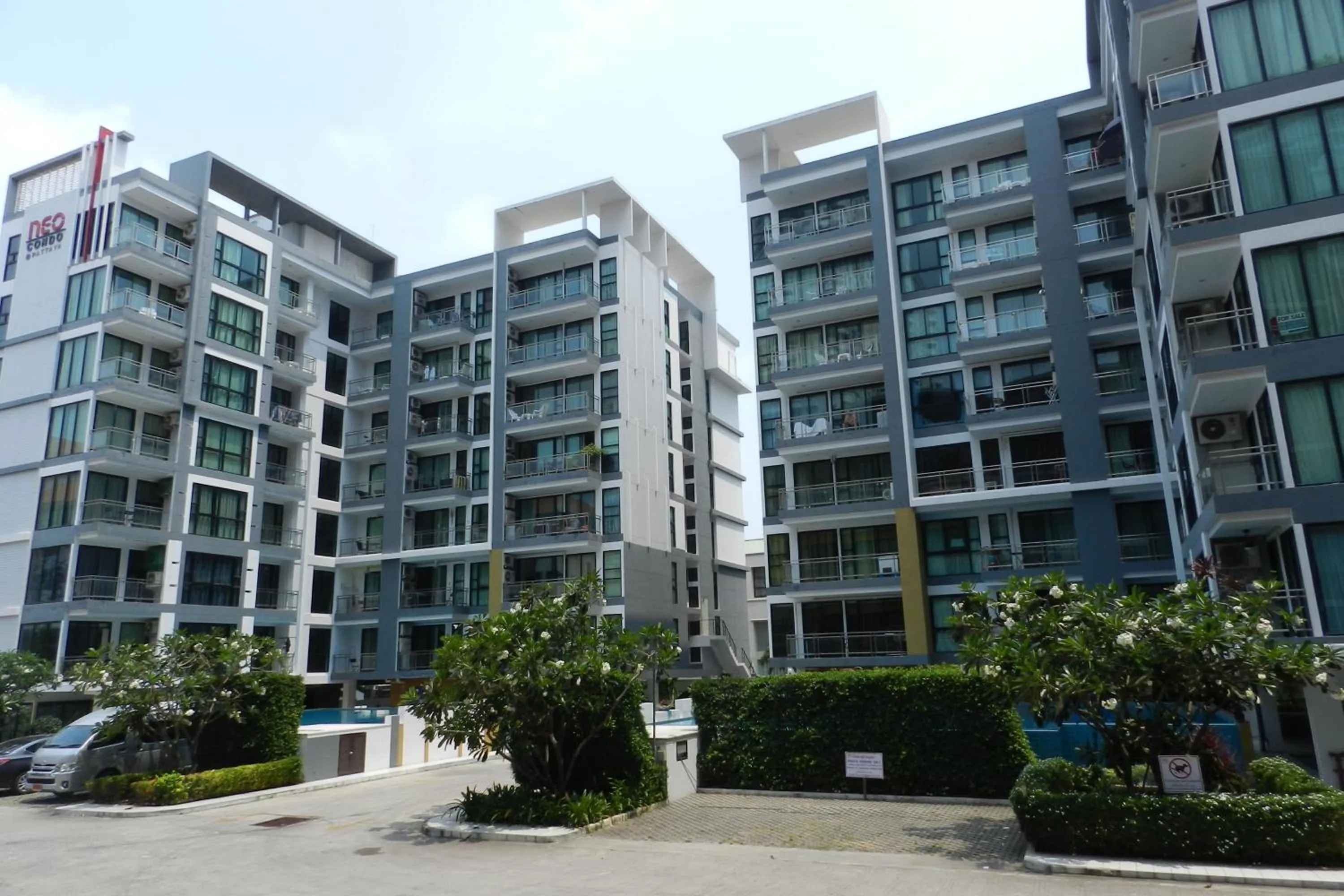 Facade/entrance in NEOcondo @ PATTAYA