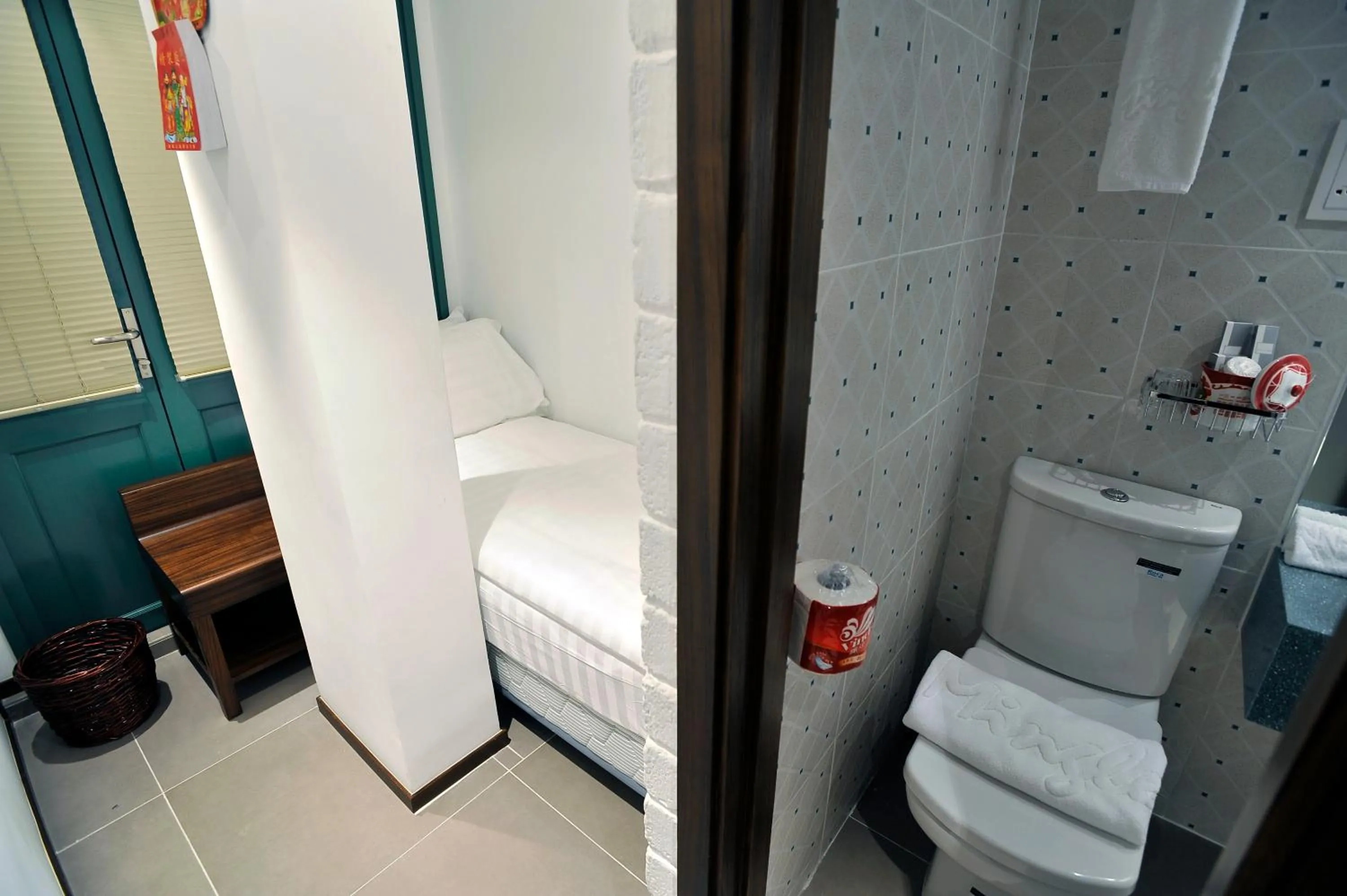 Photo of the whole room in Mingle by The Park