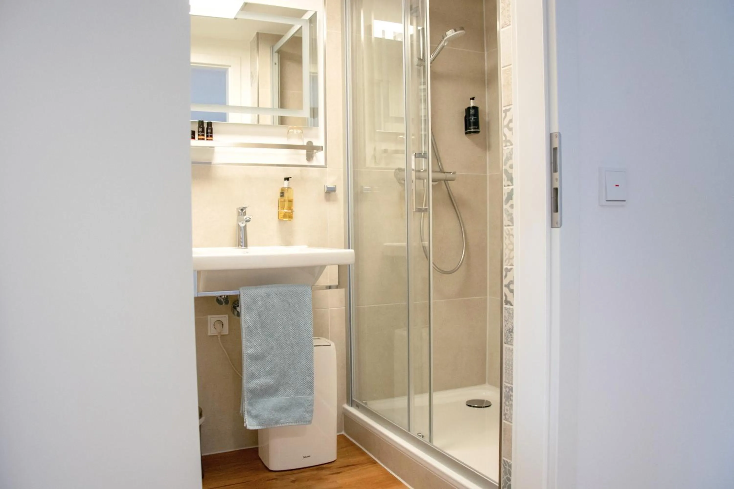 Shower in Boutique Hotel Marielle