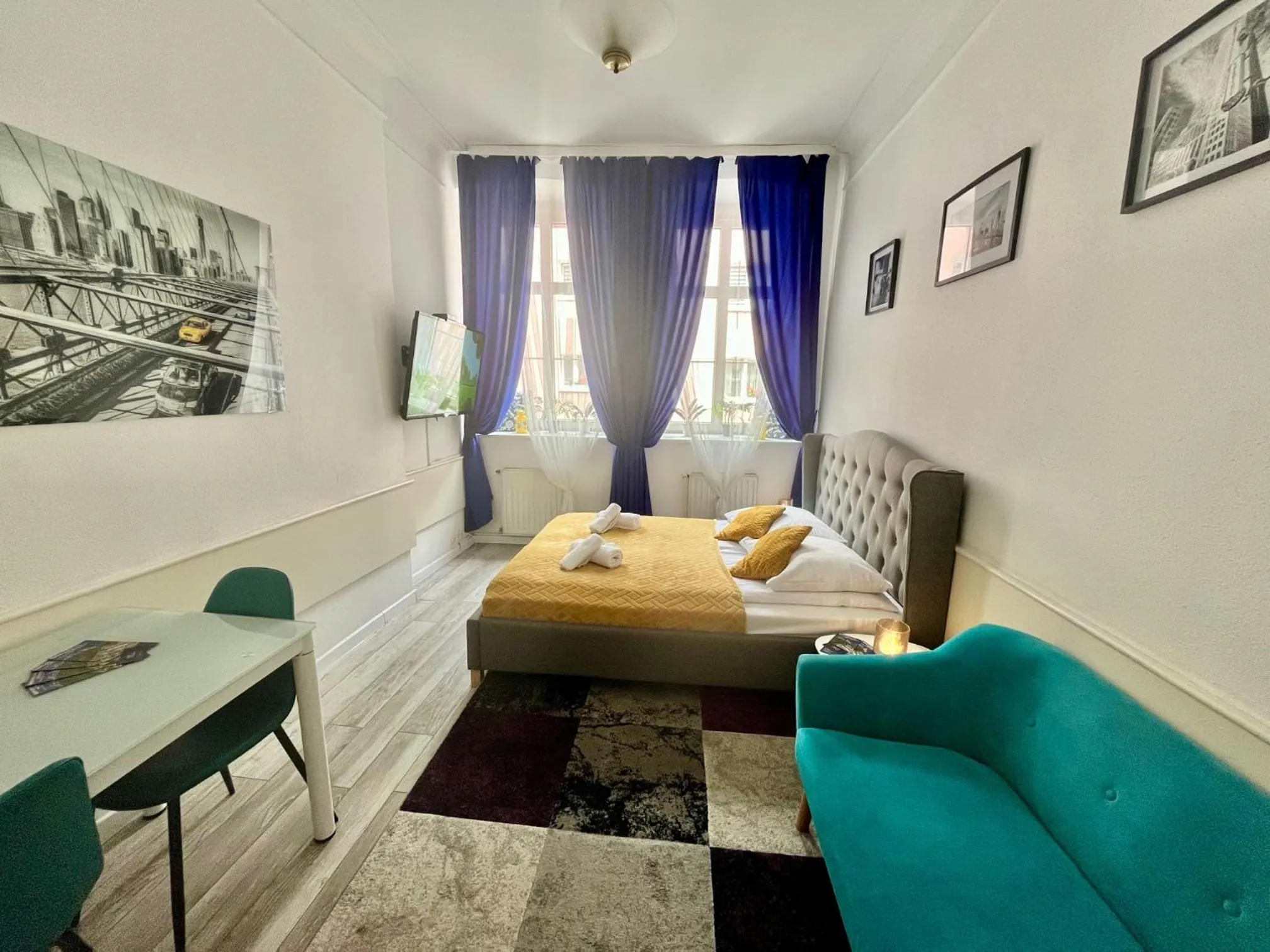 Photo of the whole room, Bed in Great Polonia Świdnica City Center