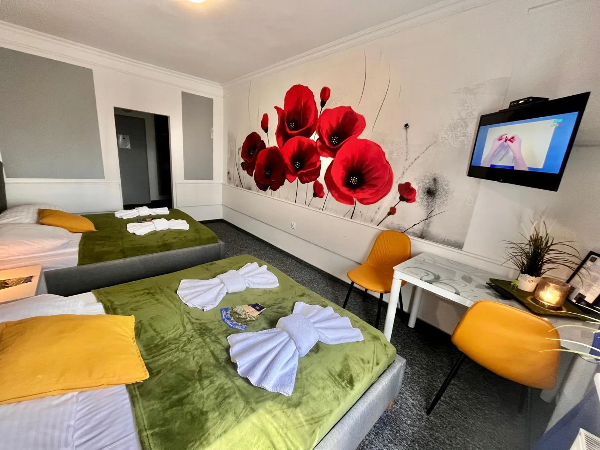 Photo of the whole room, Bed in Great Polonia Świdnica City Center