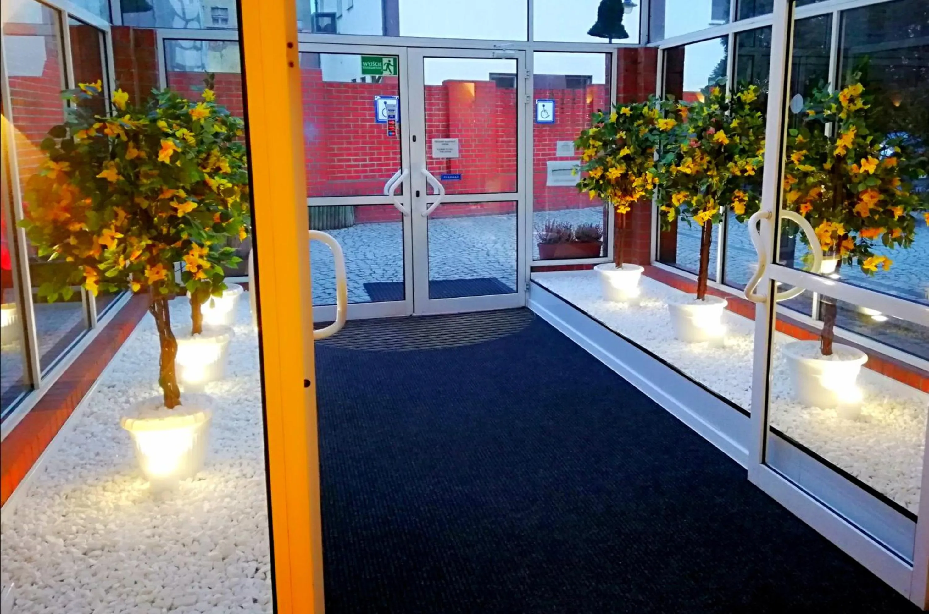 Facade/entrance in Great Polonia Świdnica City Center