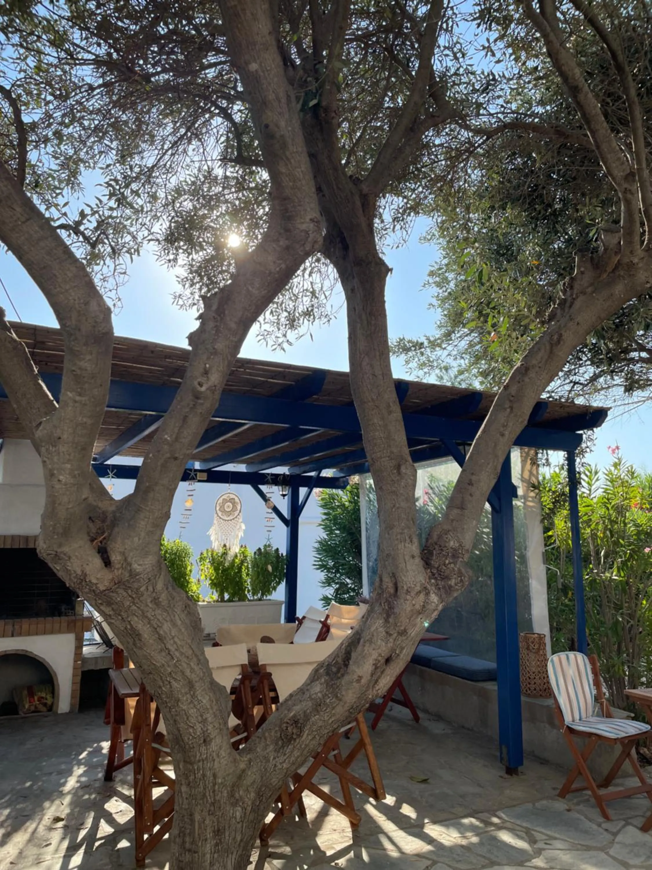 Dining area in Villa Gelly's Studios