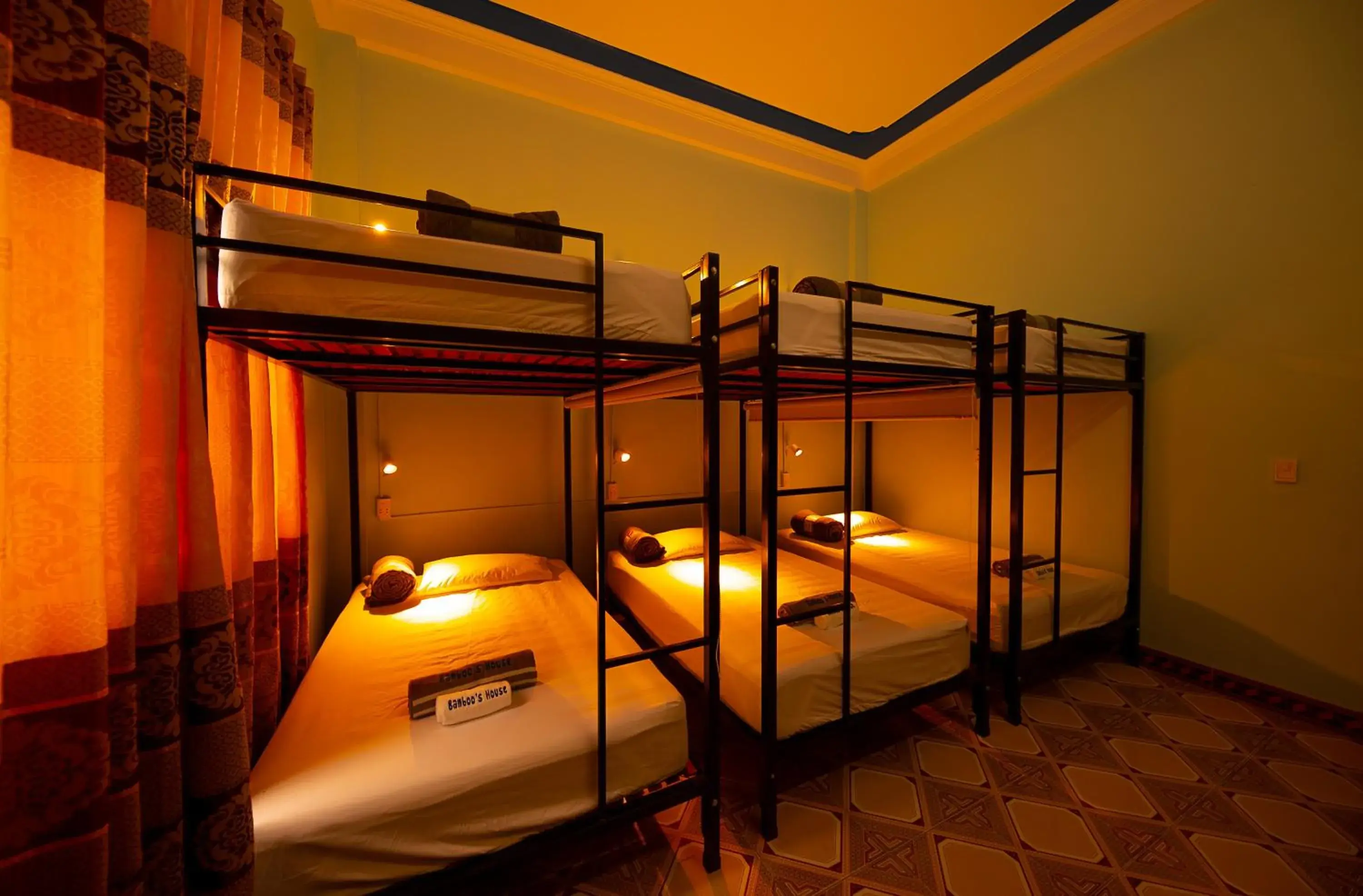 Bed in 6-Bed Dormitory Room in Bamboo's House Bed in 6-Bed Dormitory Room in Bamboo's House