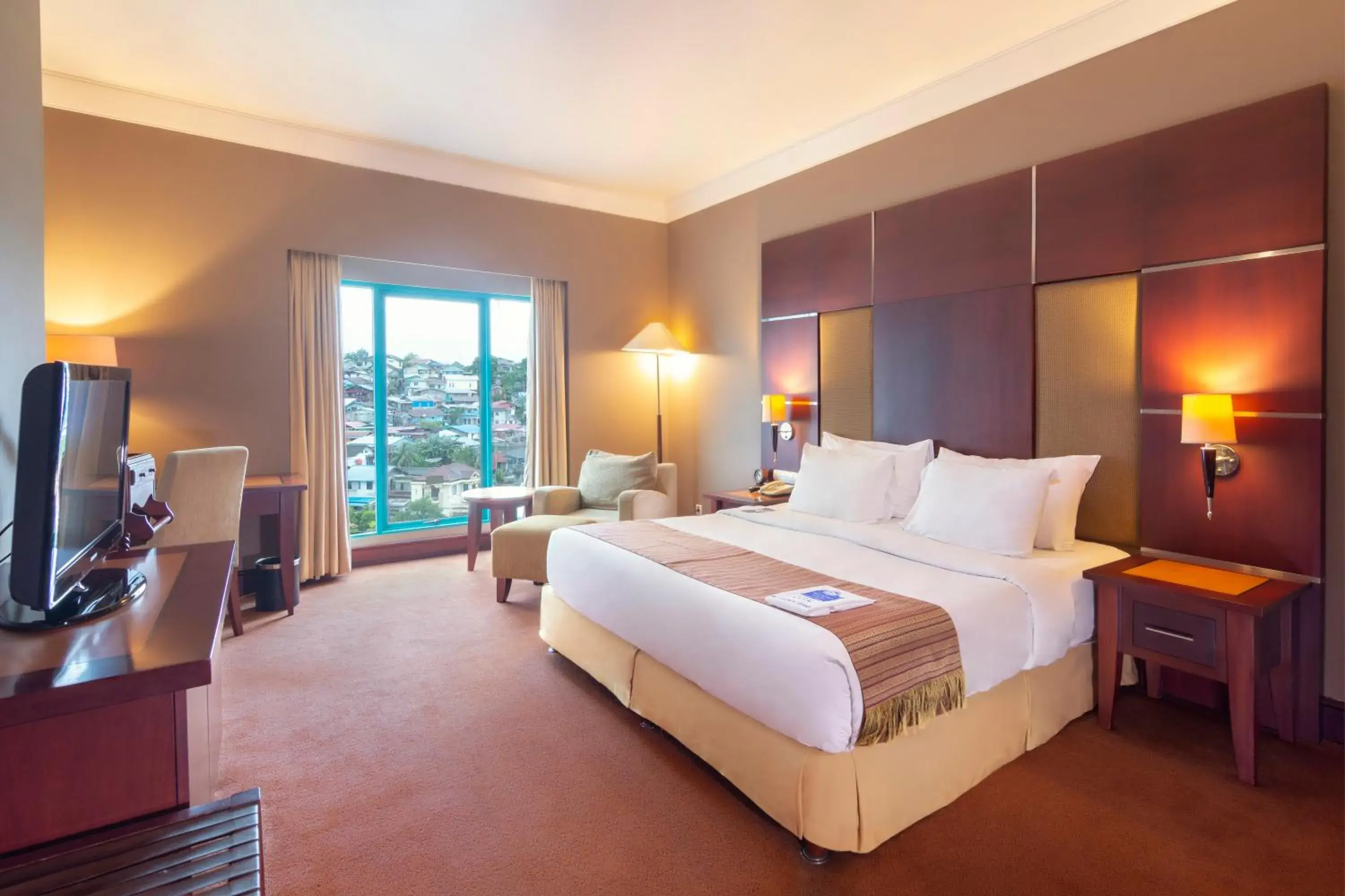 Executive Twin Bed in Blue Sky Hotel Balikpapan Executive Twin Bed in Blue Sky Hotel Balikpapan