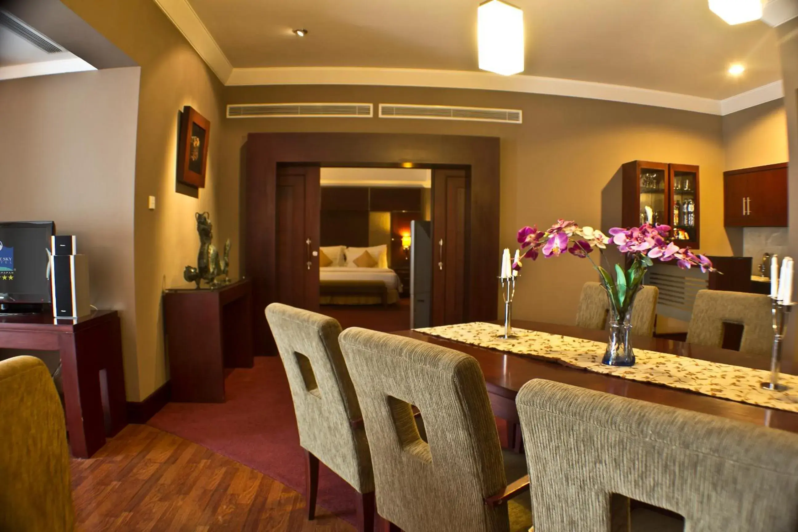 Living room in Blue Sky Hotel Balikpapan Living room in Blue Sky Hotel Balikpapan