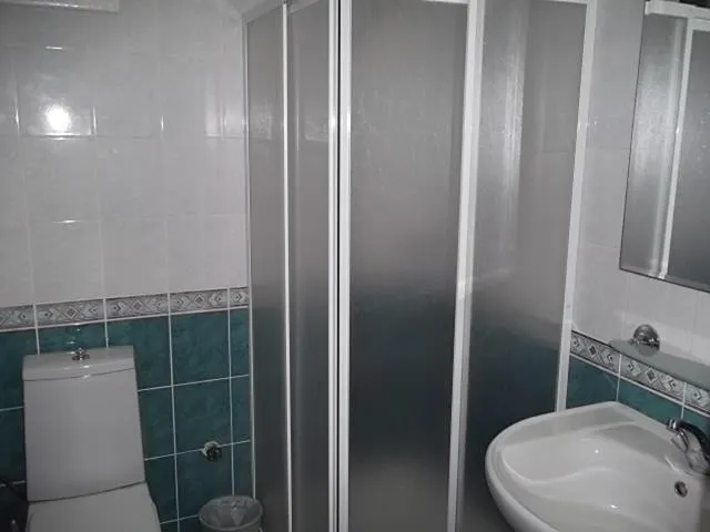 Bathroom in Antik Ridvan Hotel