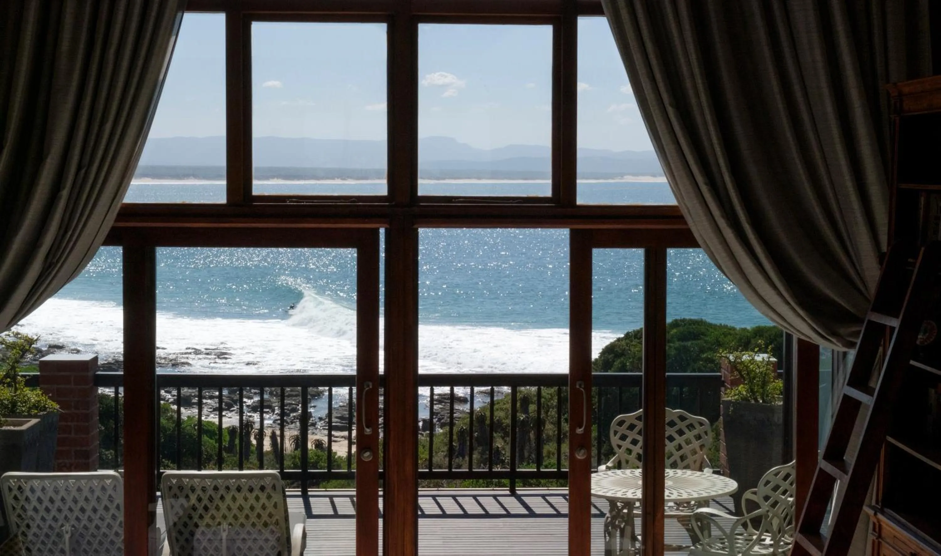 Balcony/Terrace in Shaloha Guesthouse on Supertubes