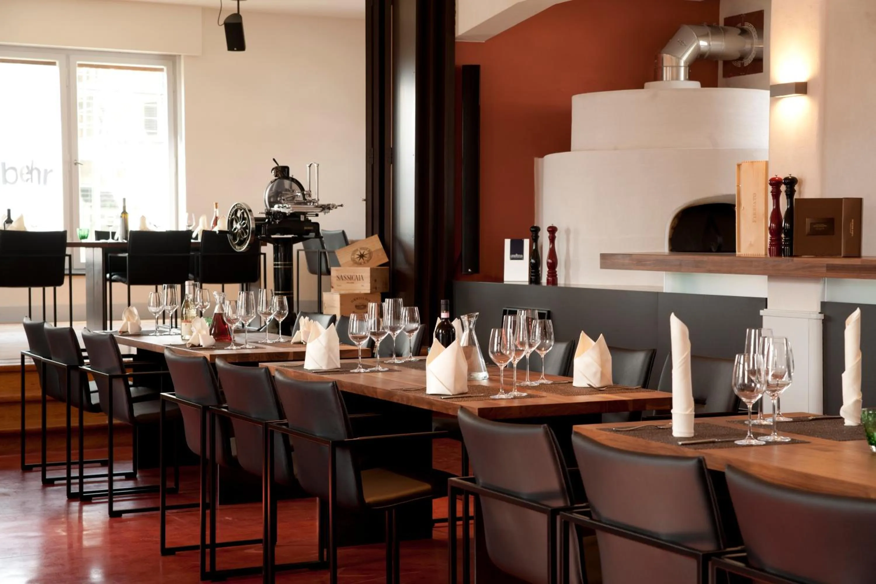 Restaurant/places to eat in Villa Behr