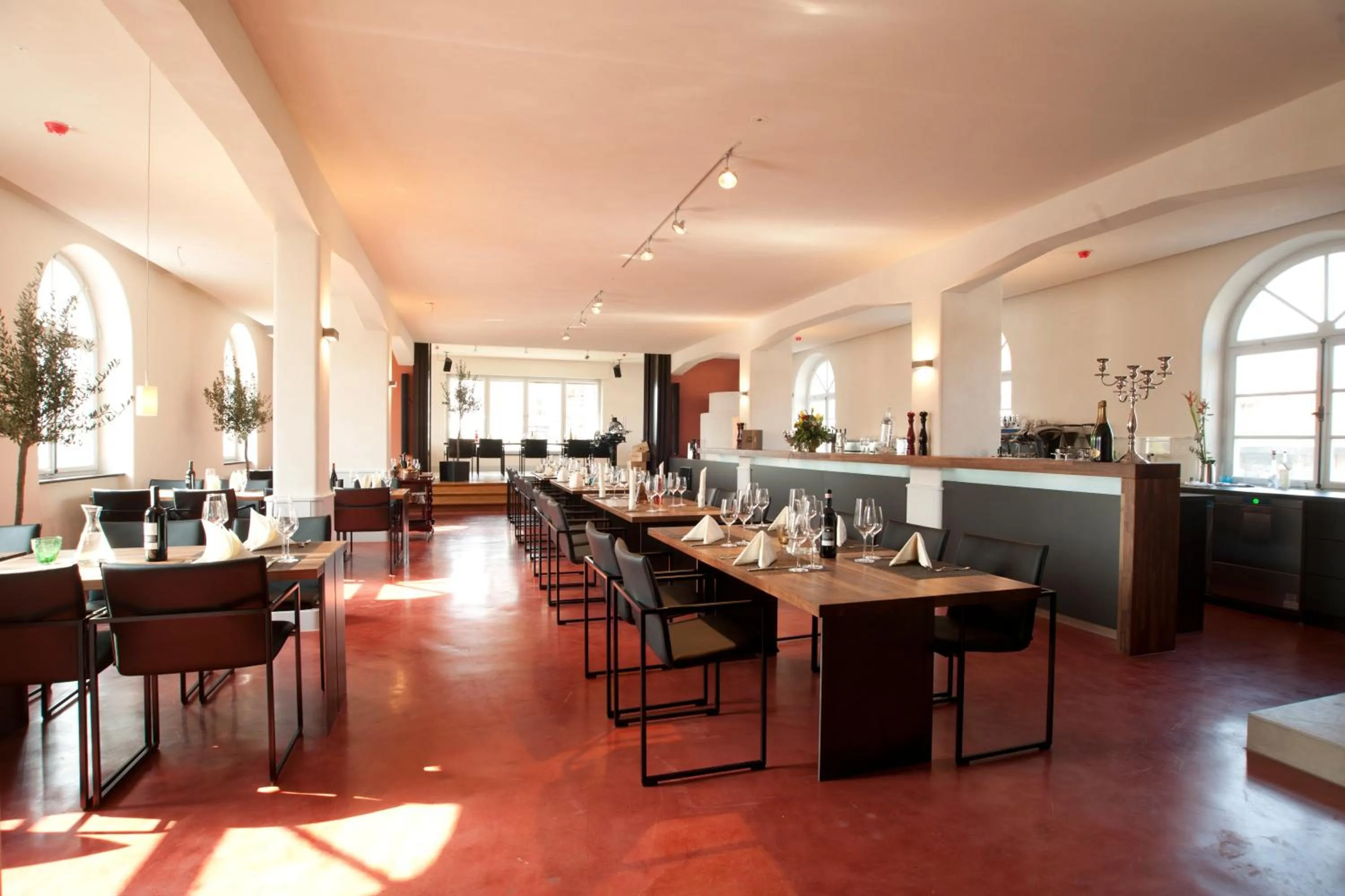 Restaurant/places to eat in Villa Behr