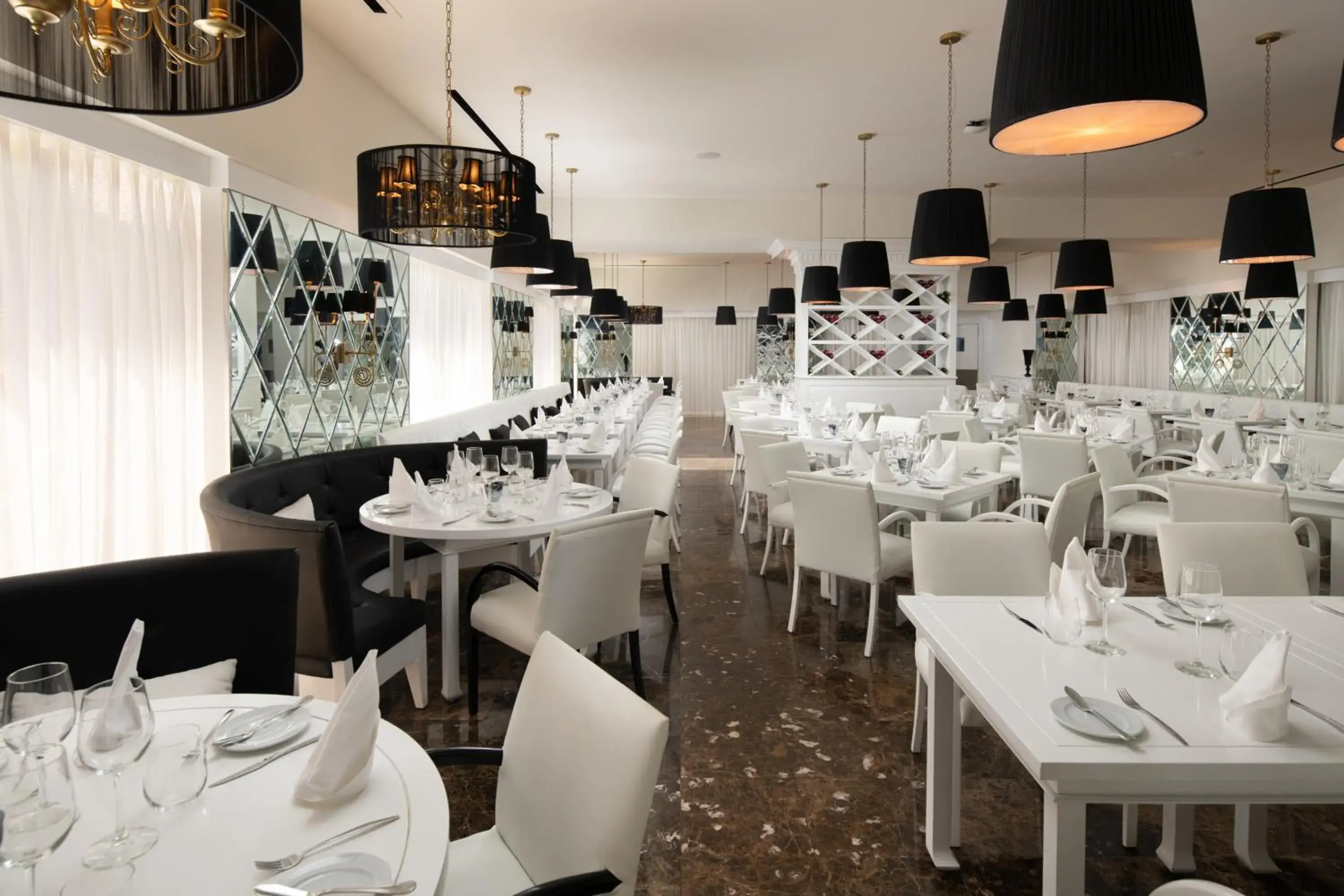 Restaurant/places to eat in Meliá Caribe Beach Resort-All Inclusive Restaurant/places to eat in Meliá Caribe Beach Resort-All Inclusive