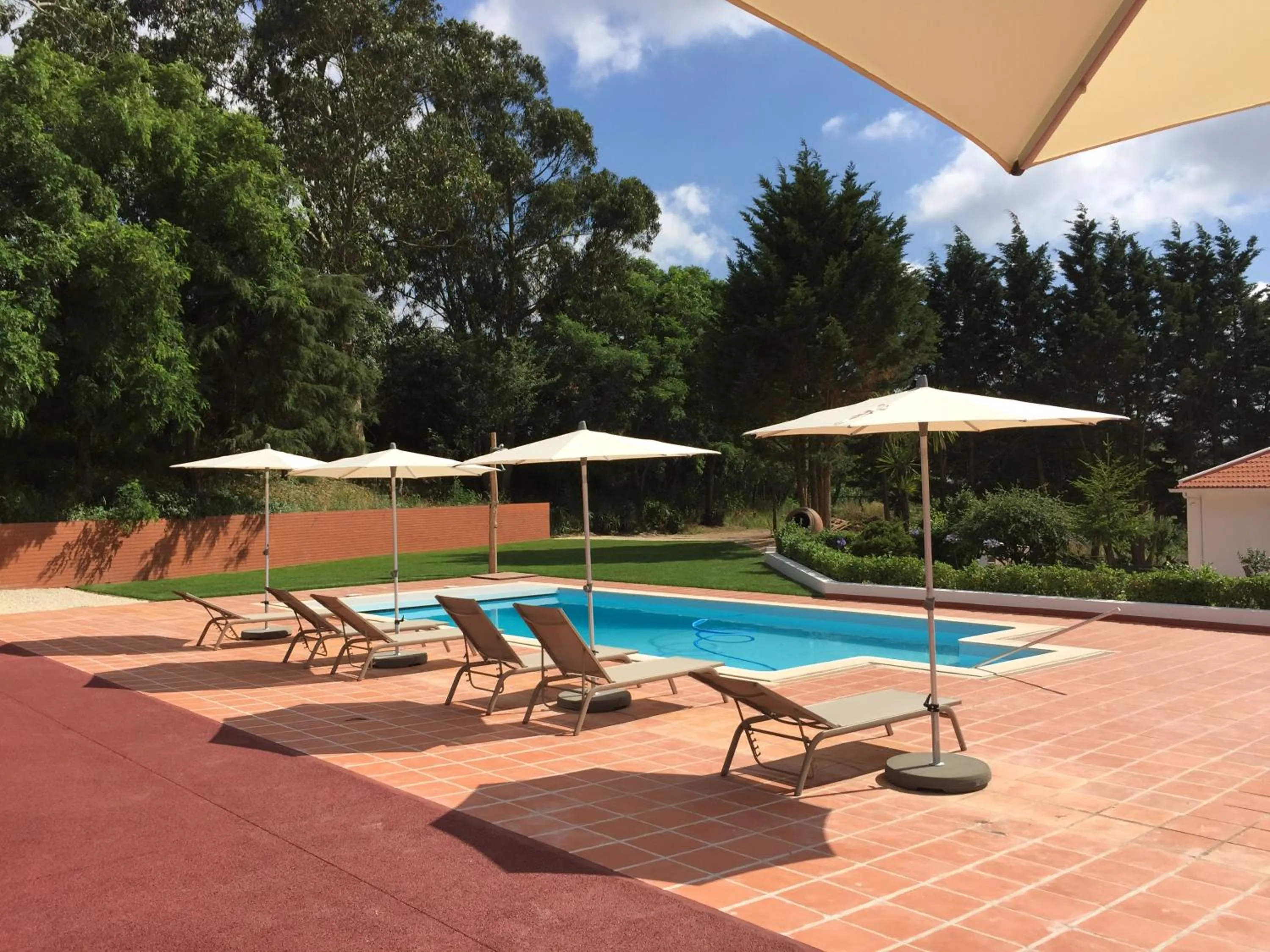Swimming pool in Sintra Rural Home - Cerrado da Serra