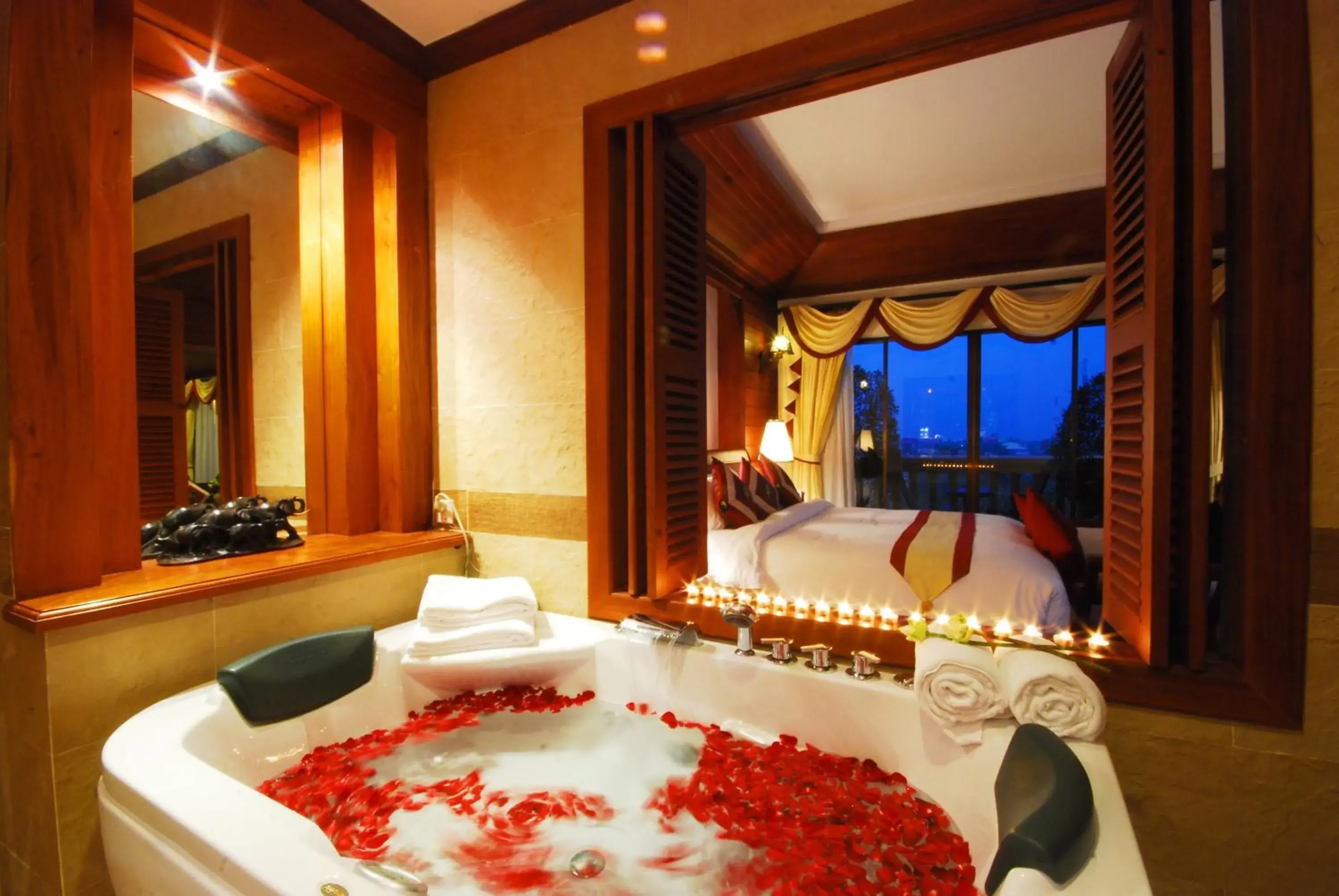 Bathroom, Bed in Borei Angkor Resort & Spa Bathroom, Bed in Borei Angkor Resort & Spa