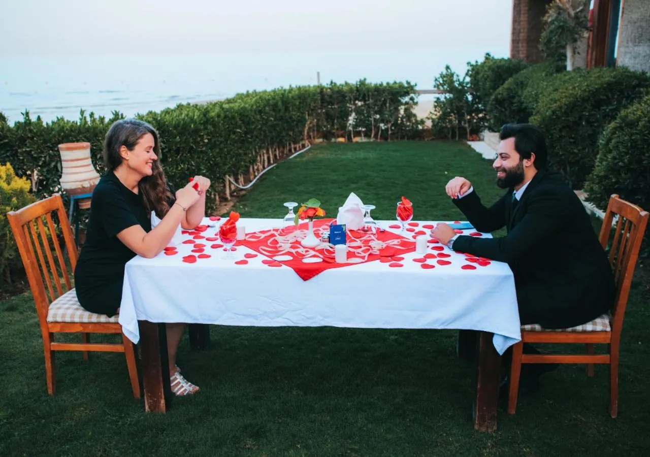 Evening entertainment in Retal View Resort El Sokhna Aqua Park