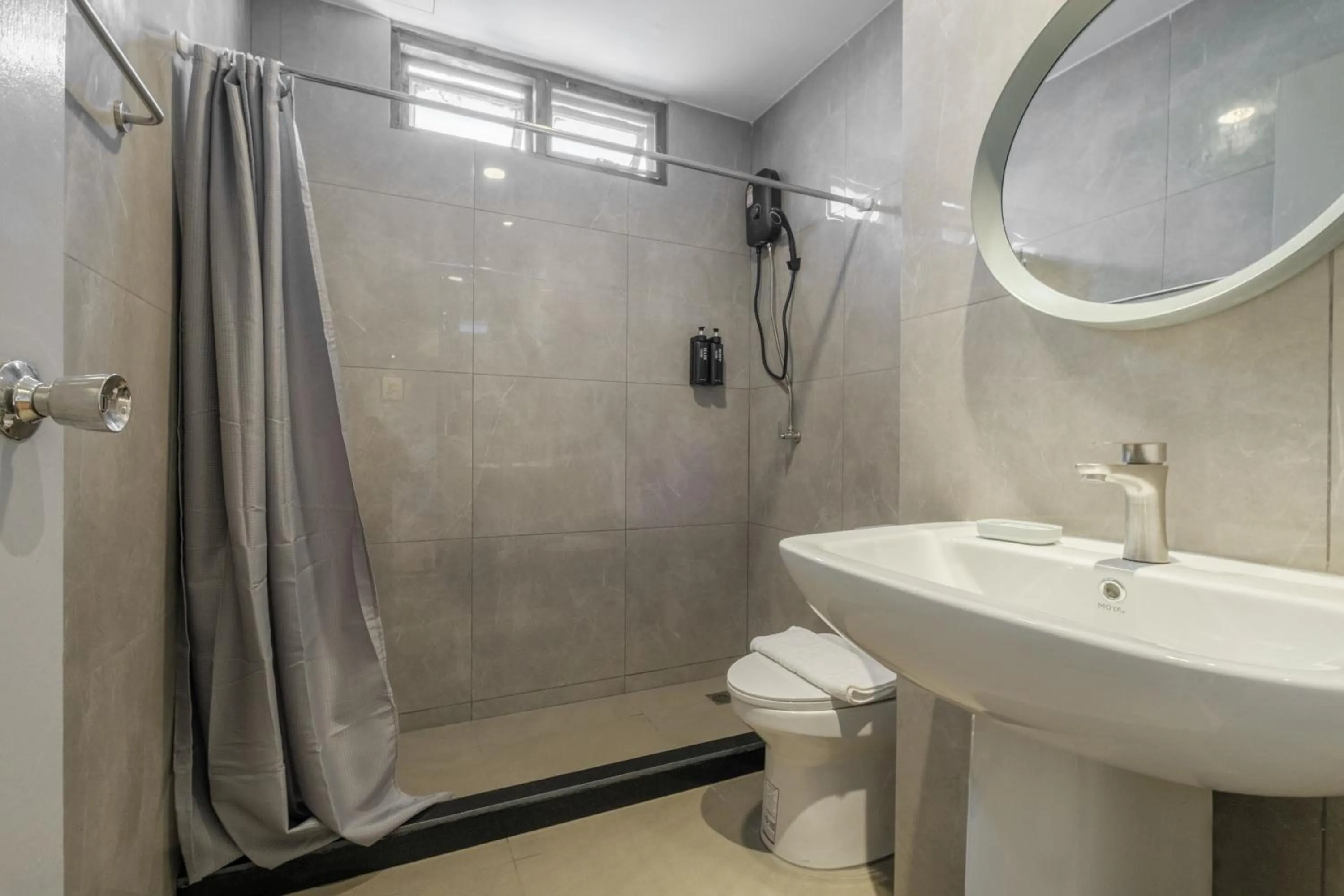 Shower in Boss Hotel