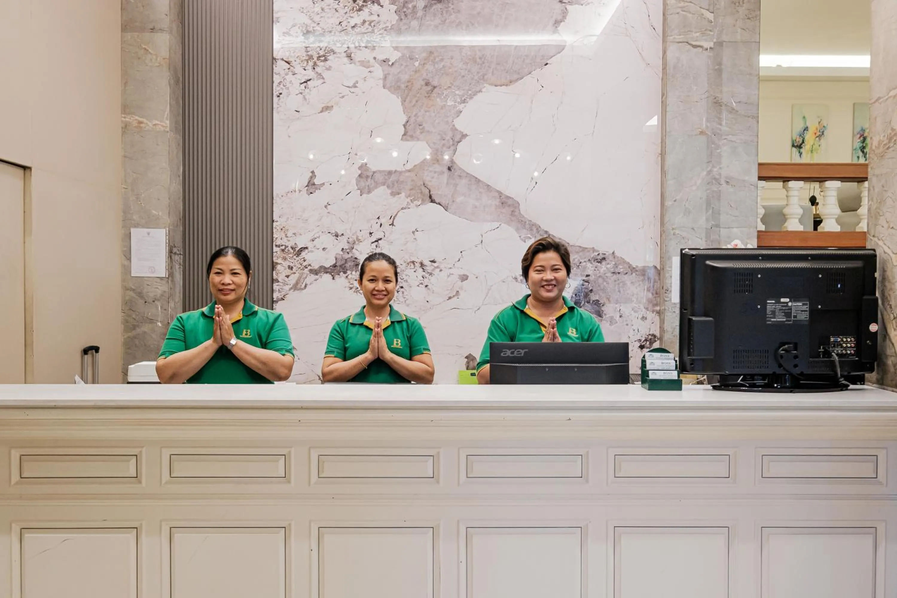 Staff in Boss Mansion