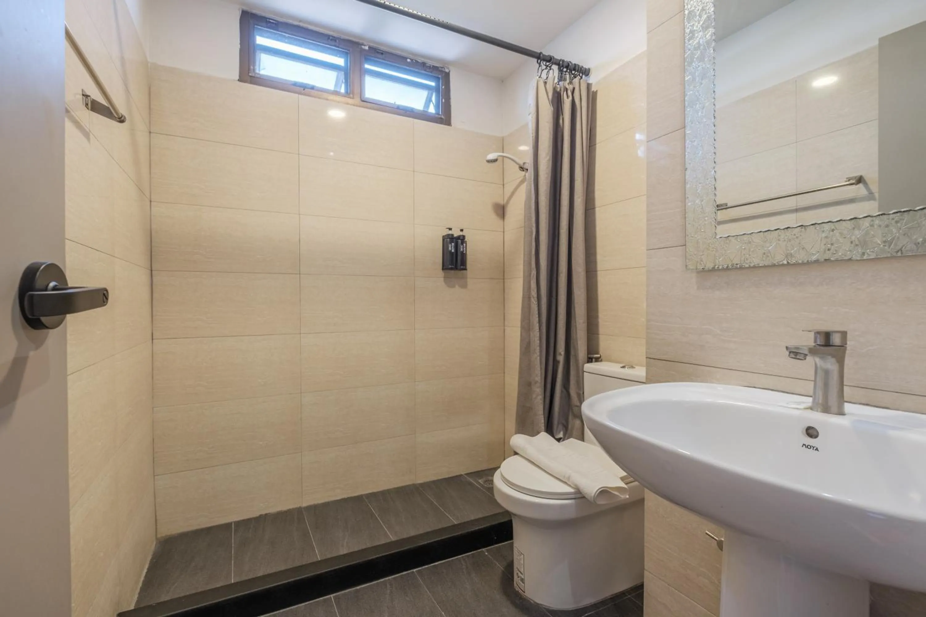 Shower in Boss Hotel