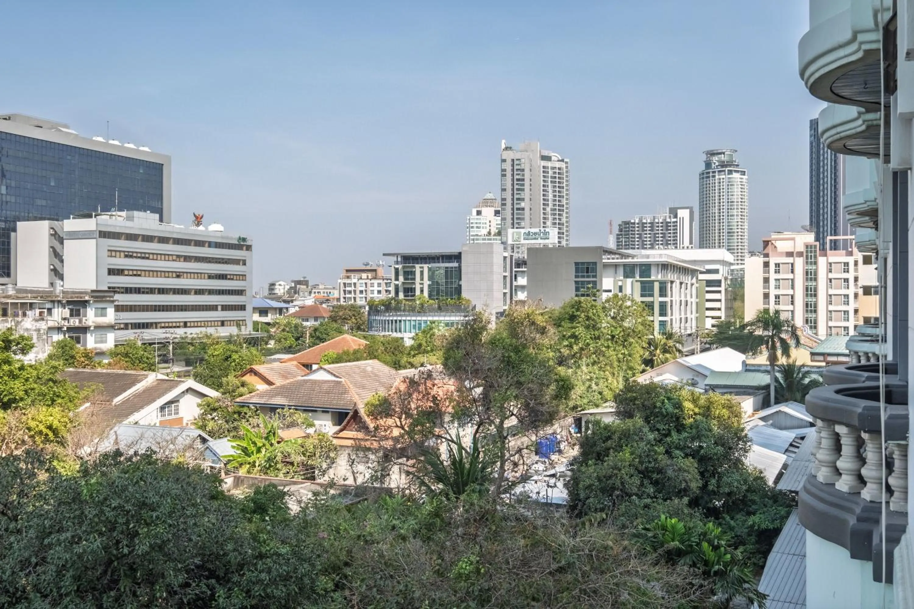 City view in Boss Mansion