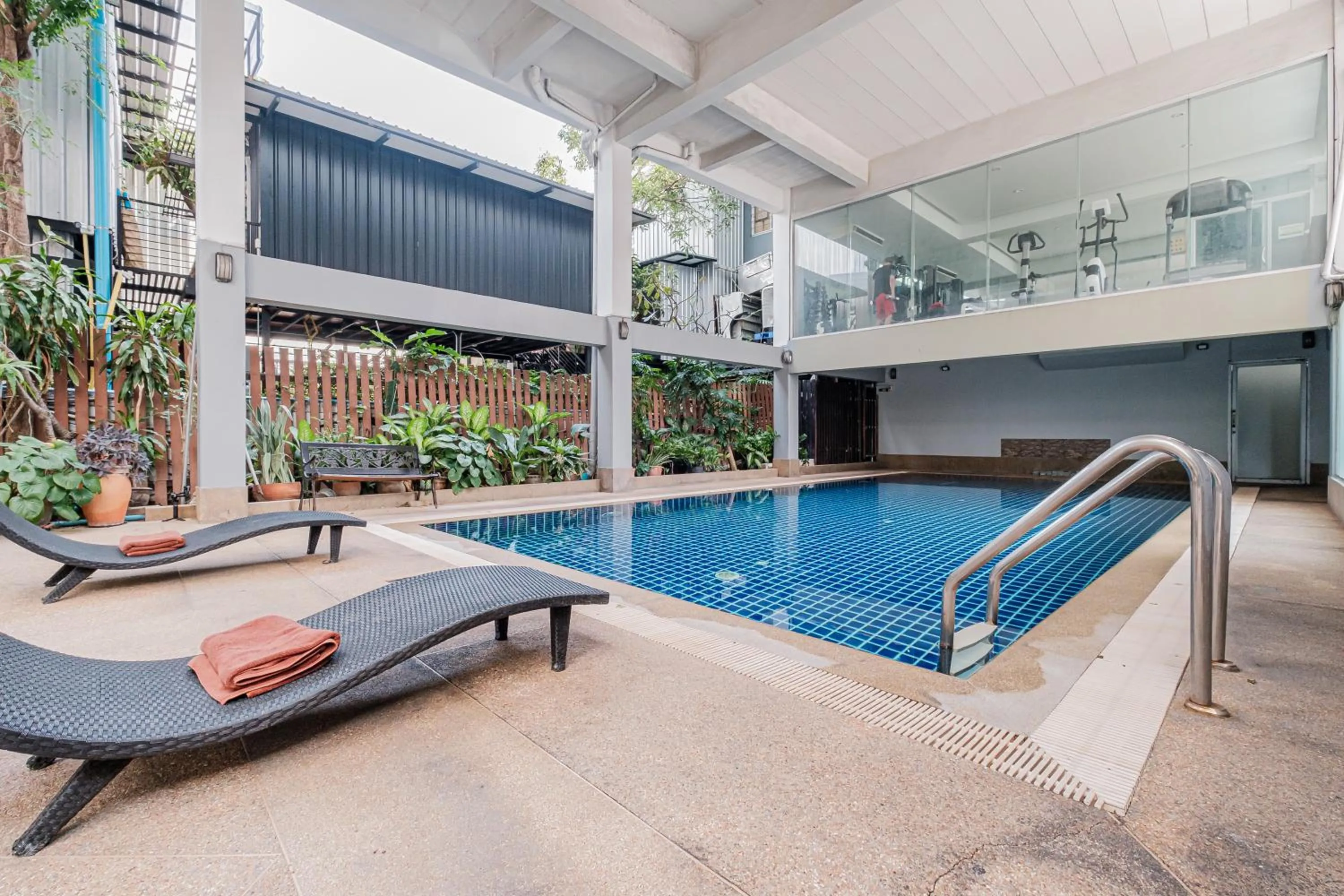 Pool view in Boss Mansion