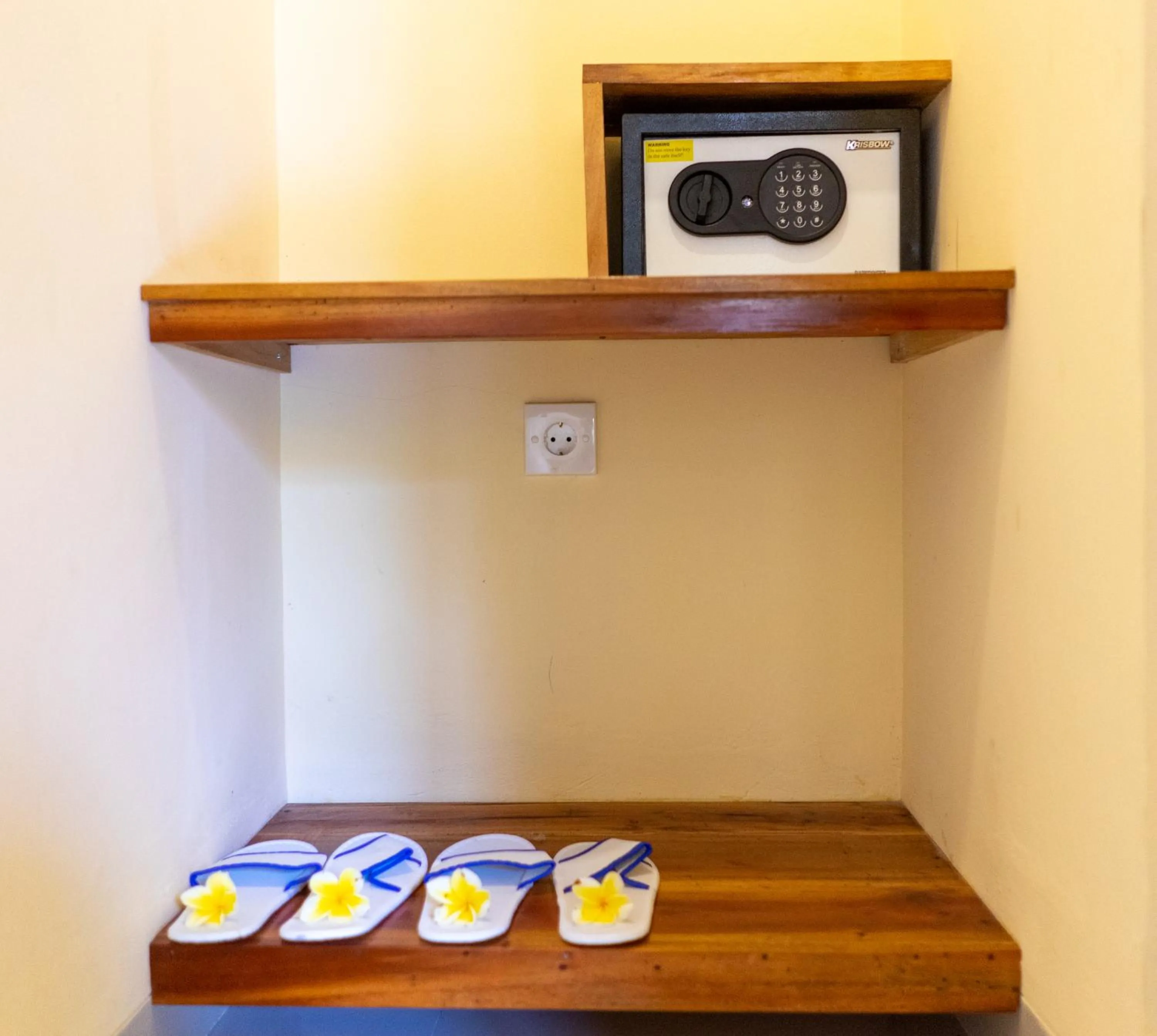 safe in Penida Bay Village