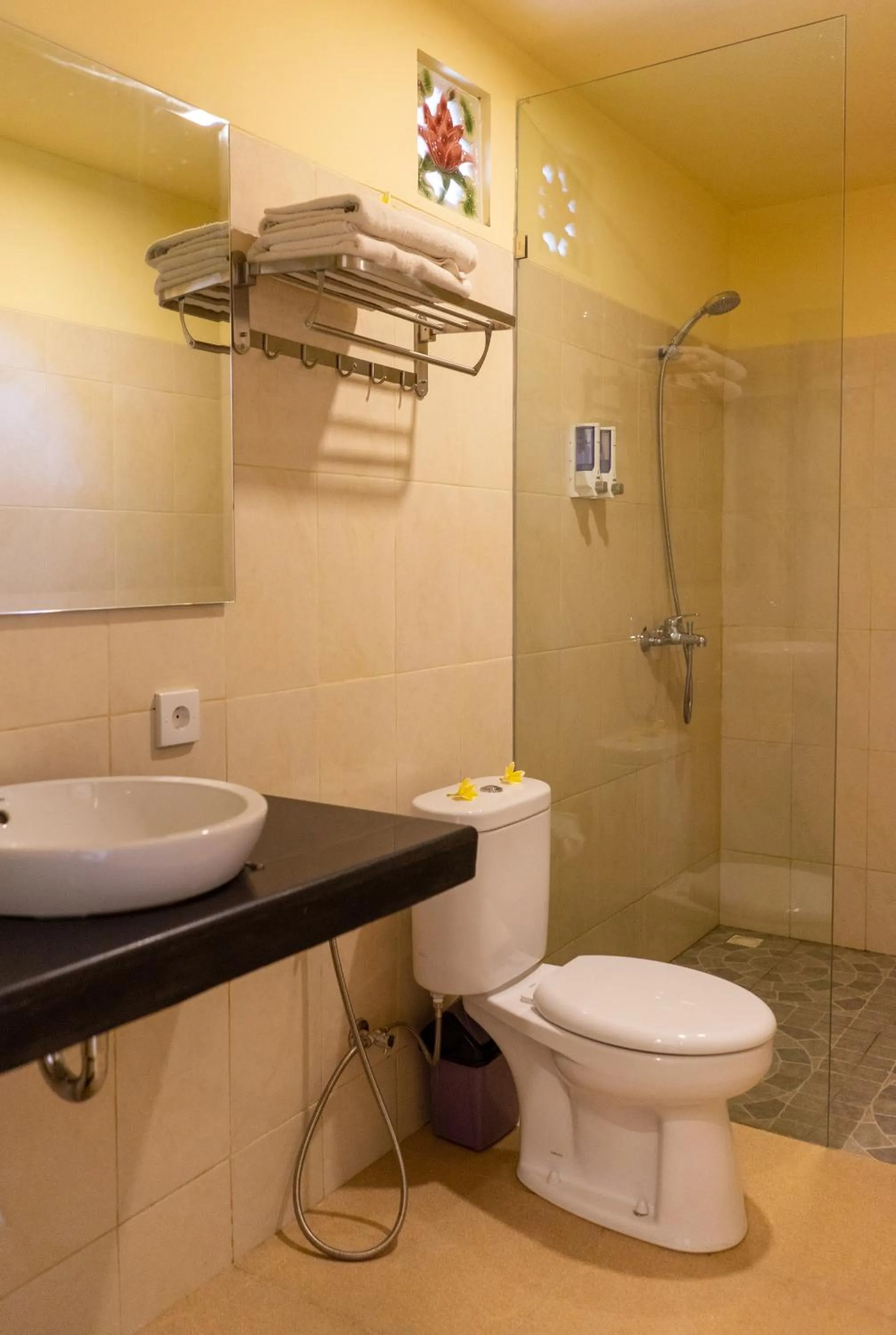 Shower in Penida Bay Village