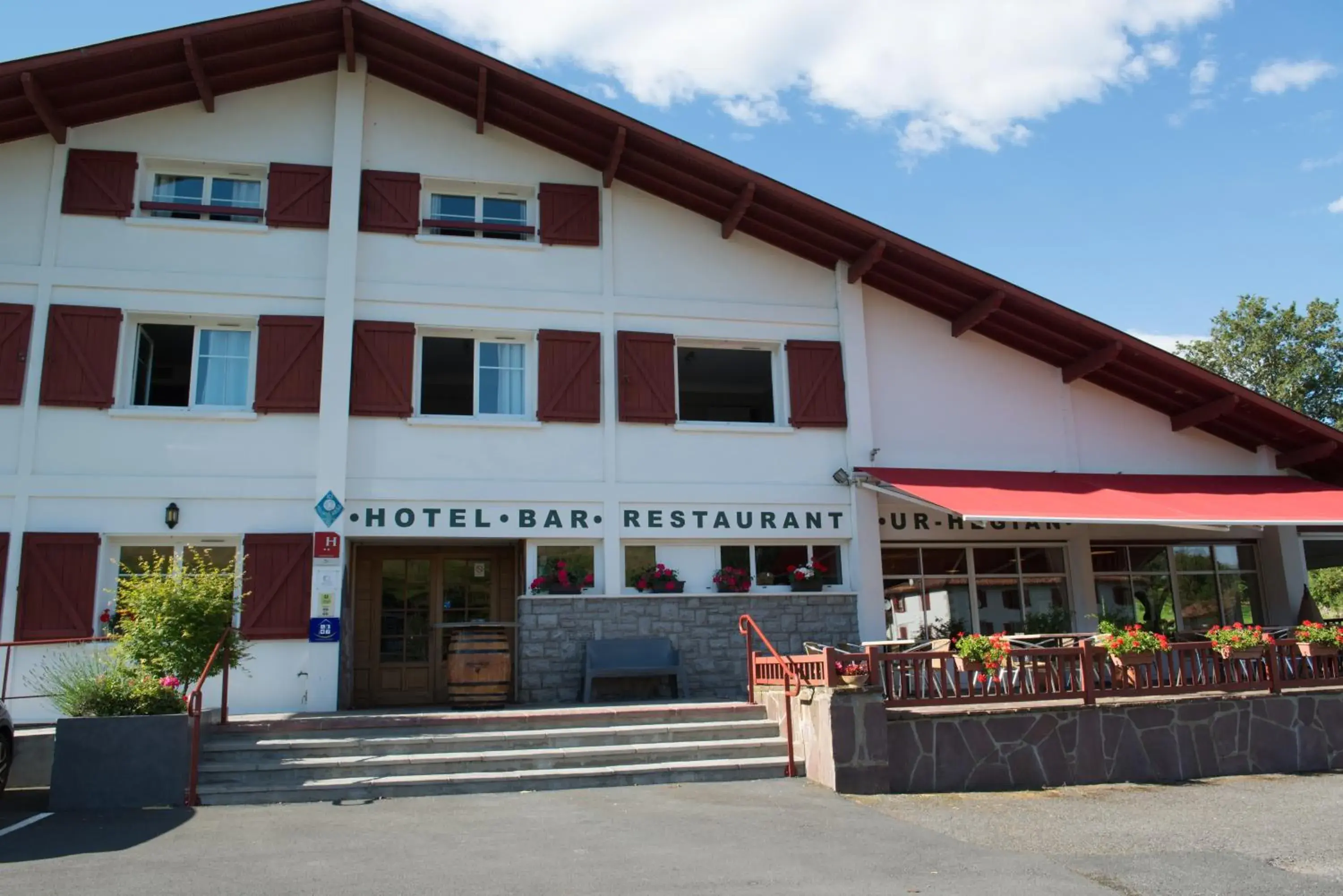 Facade/entrance in Logis Hotel Ur-Hegian Facade/entrance in Logis Hotel Ur-Hegian