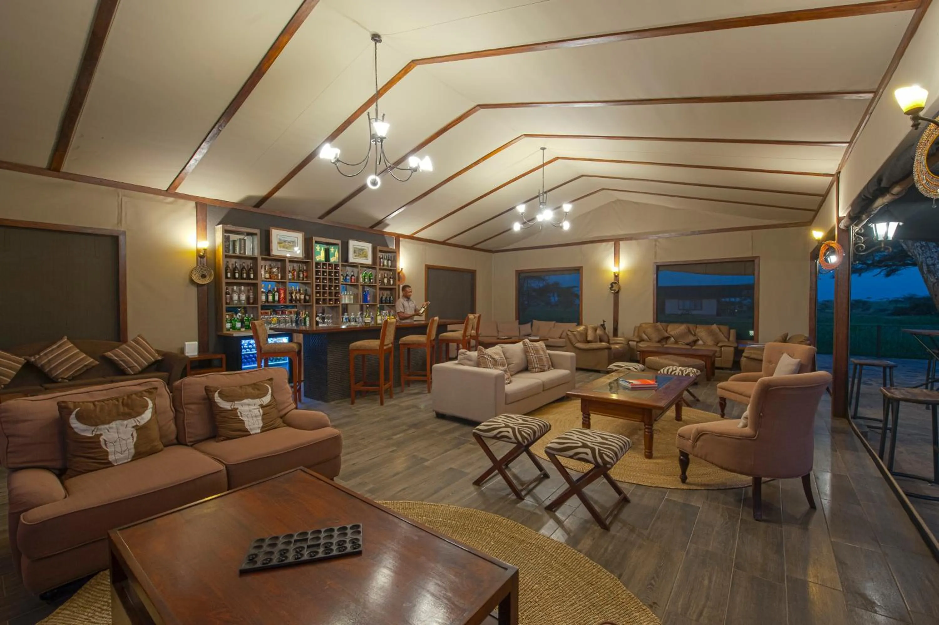 Lounge or bar in Serengeti Sametu Camp