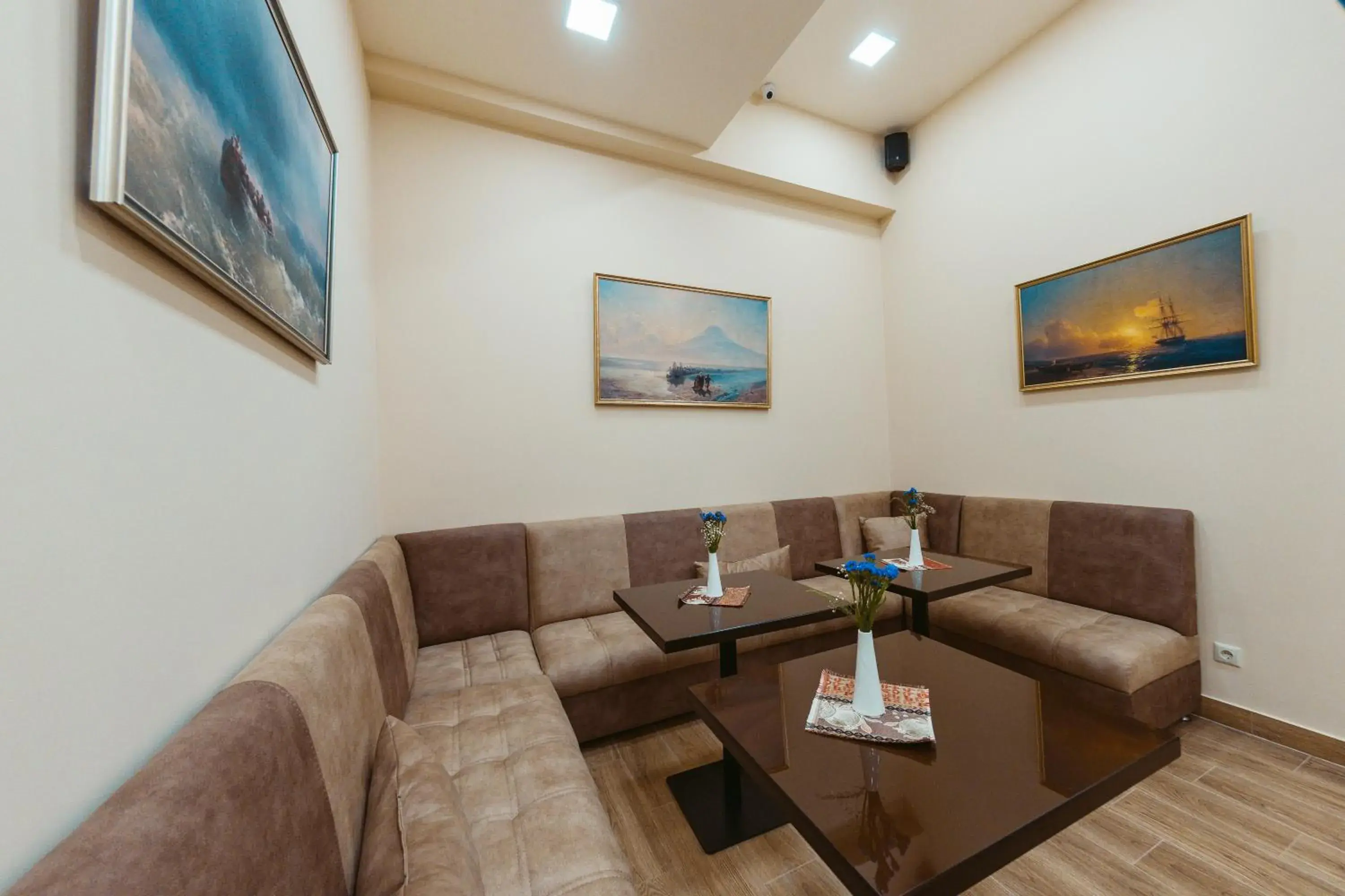 Lounge or bar in L'image Art Hotel Lounge or bar in L'image Art Hotel