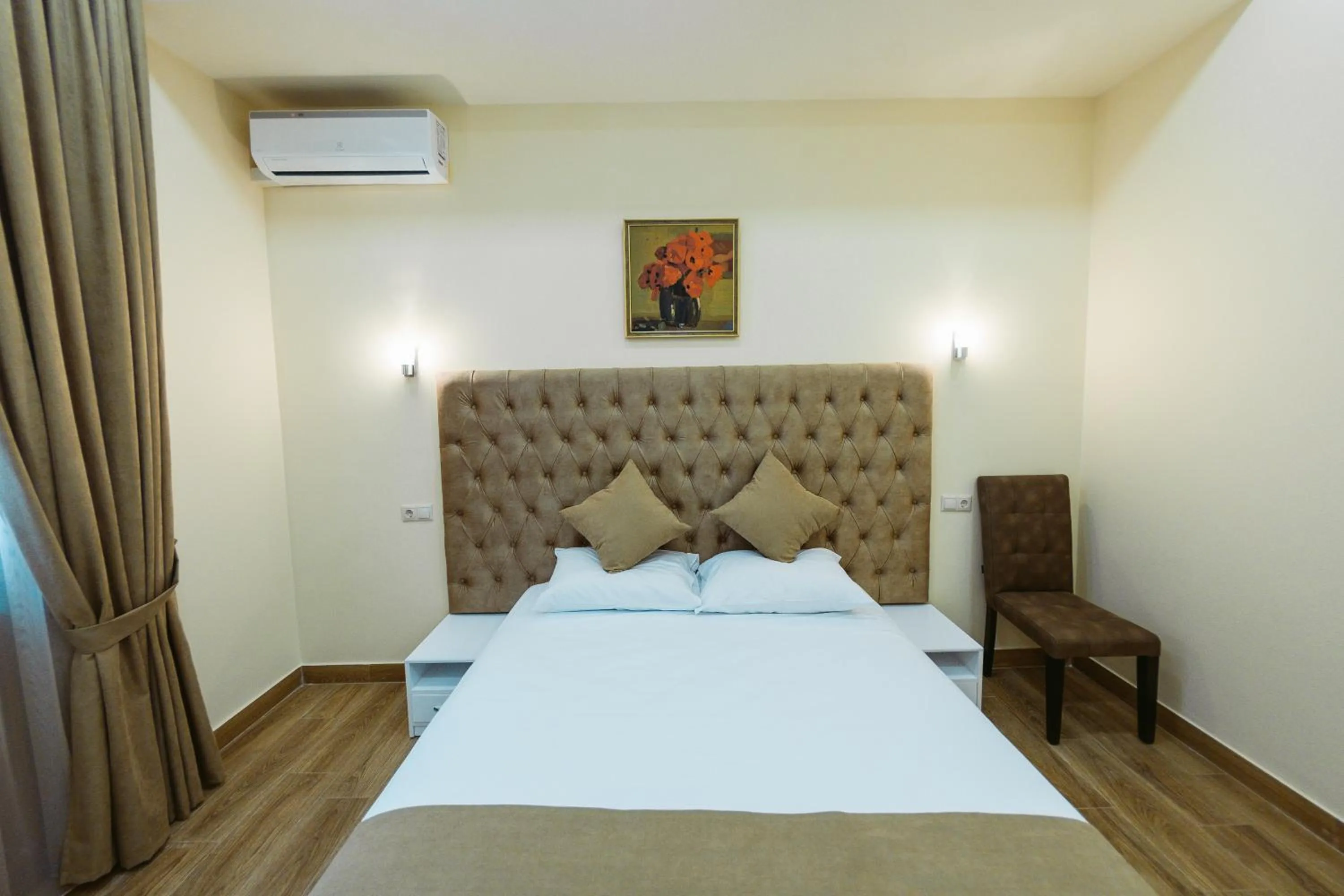 Bedroom, Bed in L'image Art Hotel