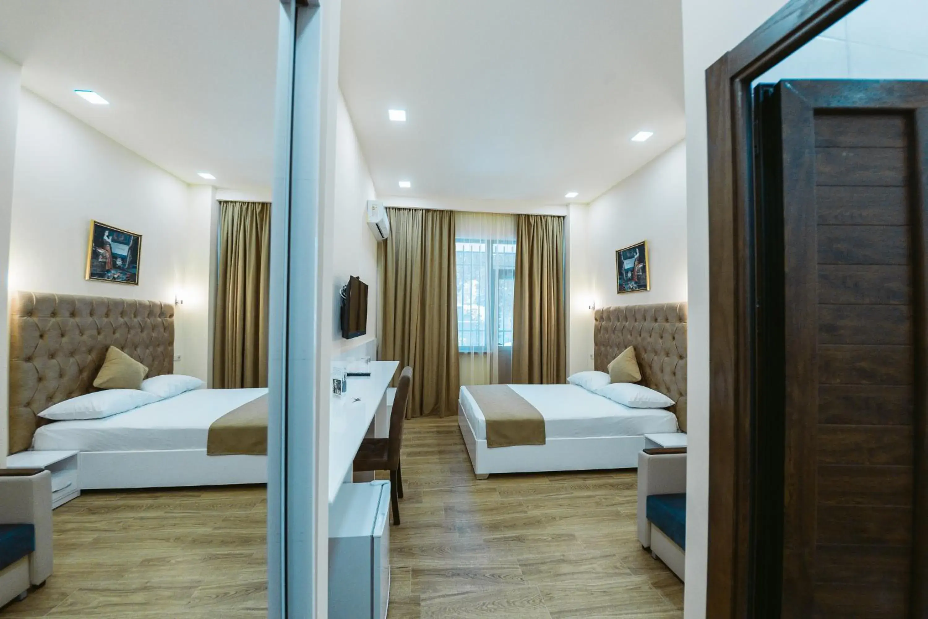 TV and multimedia, Bed in L'image Art Hotel TV and multimedia, Bed in L'image Art Hotel