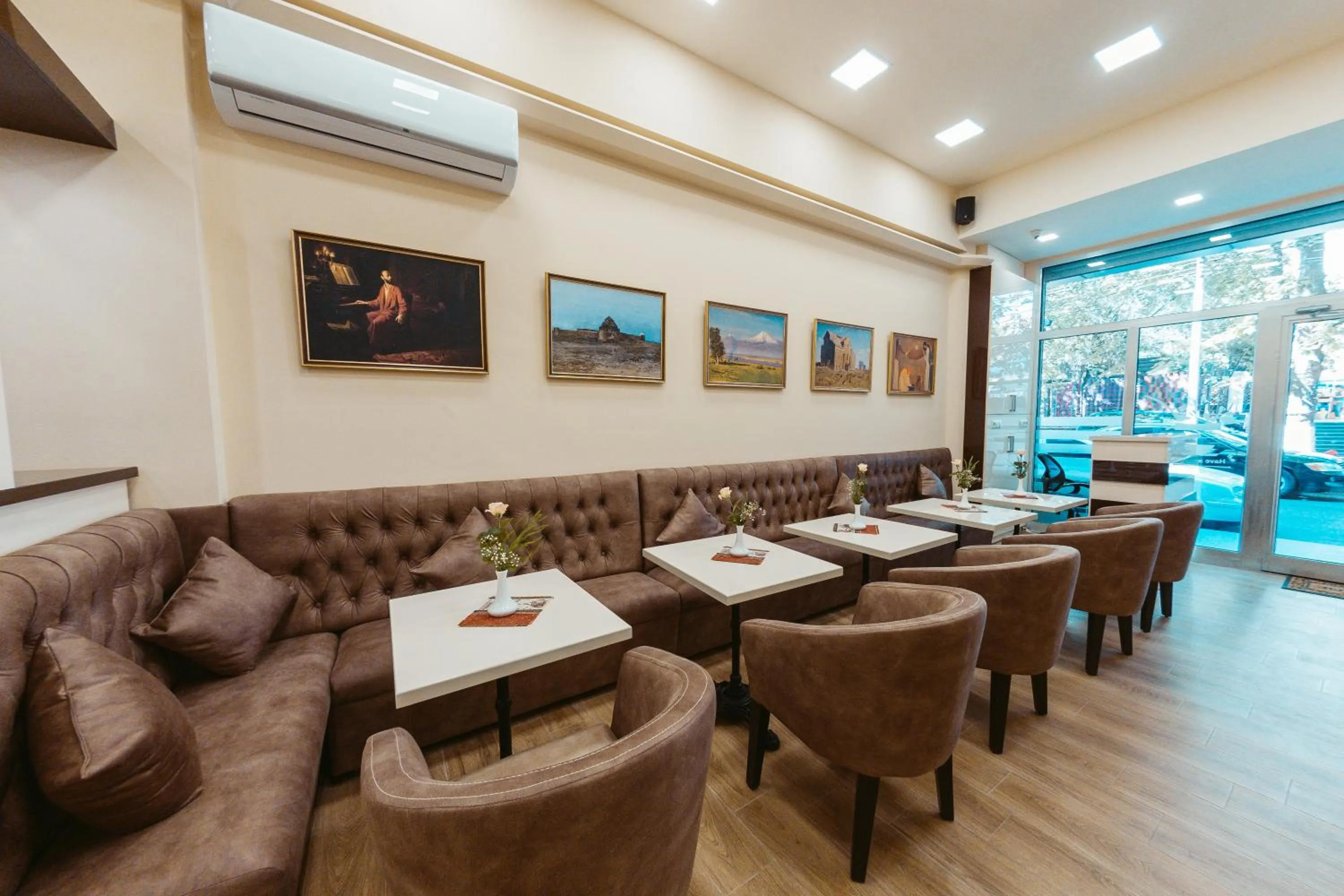 Lobby or reception in L'image Art Hotel