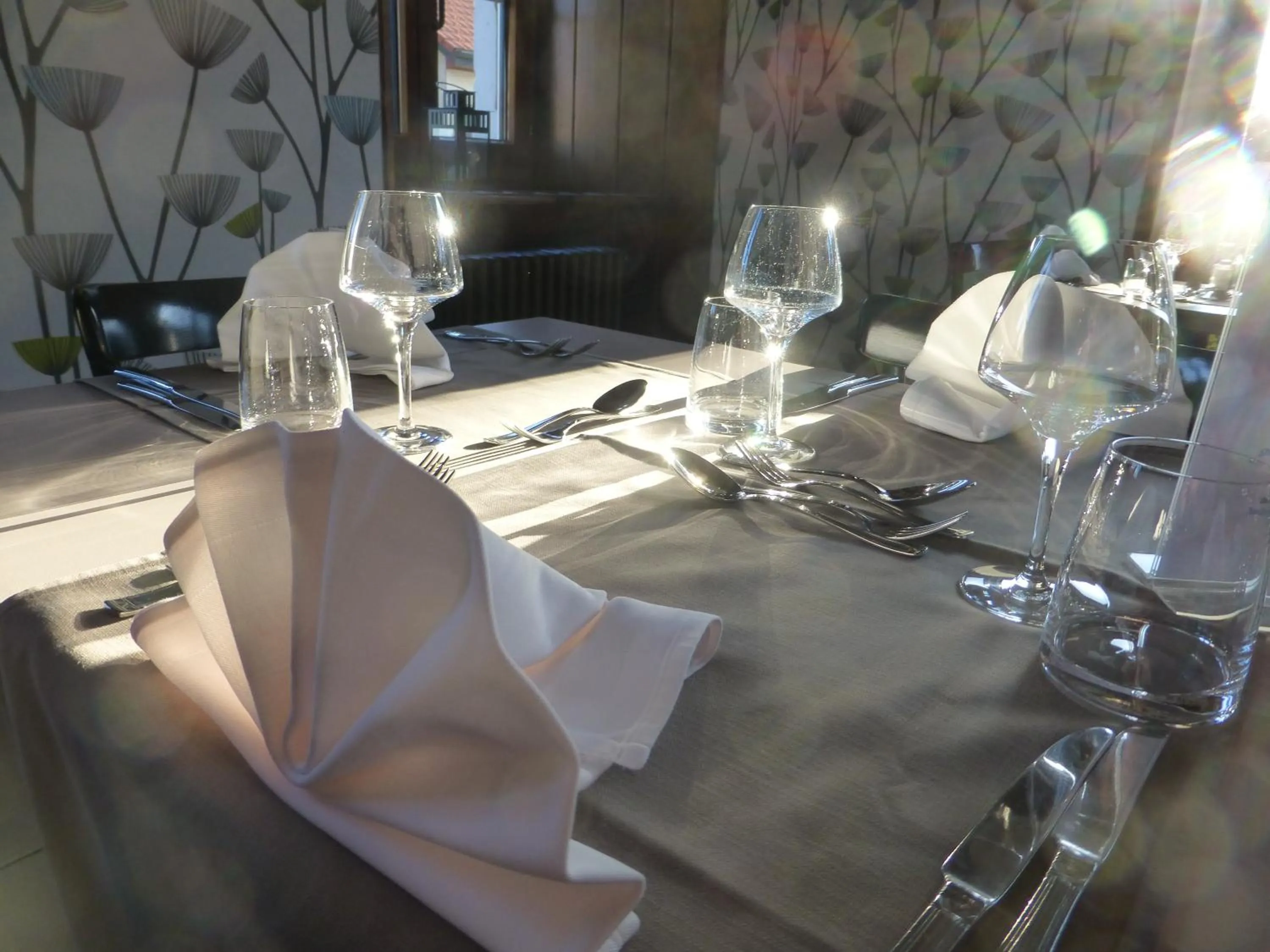 Food and drinks in Hôtel de France