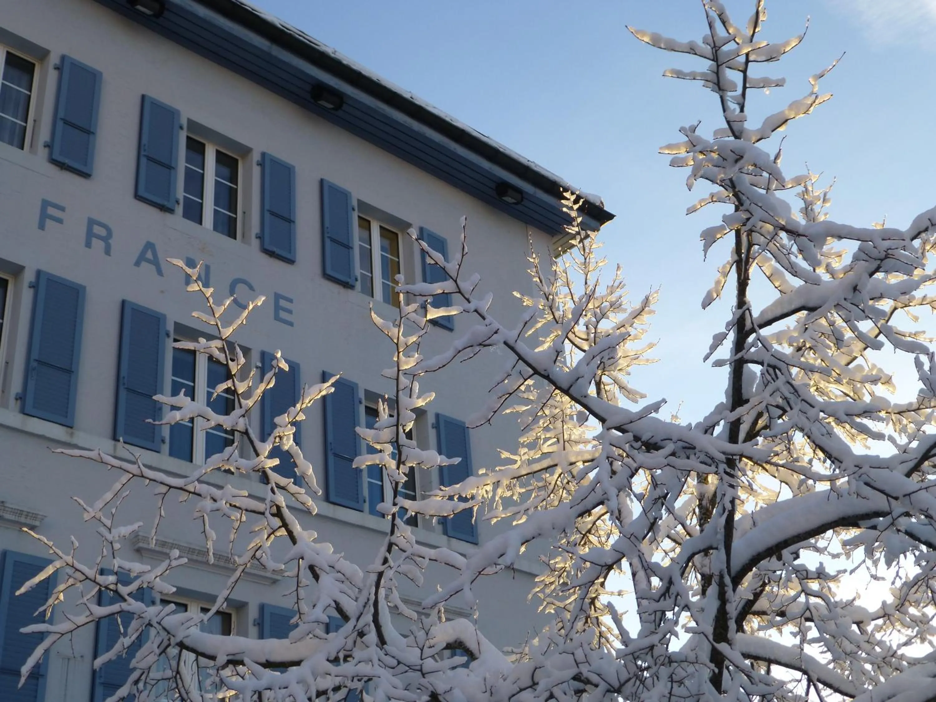 Property building in Hôtel de France