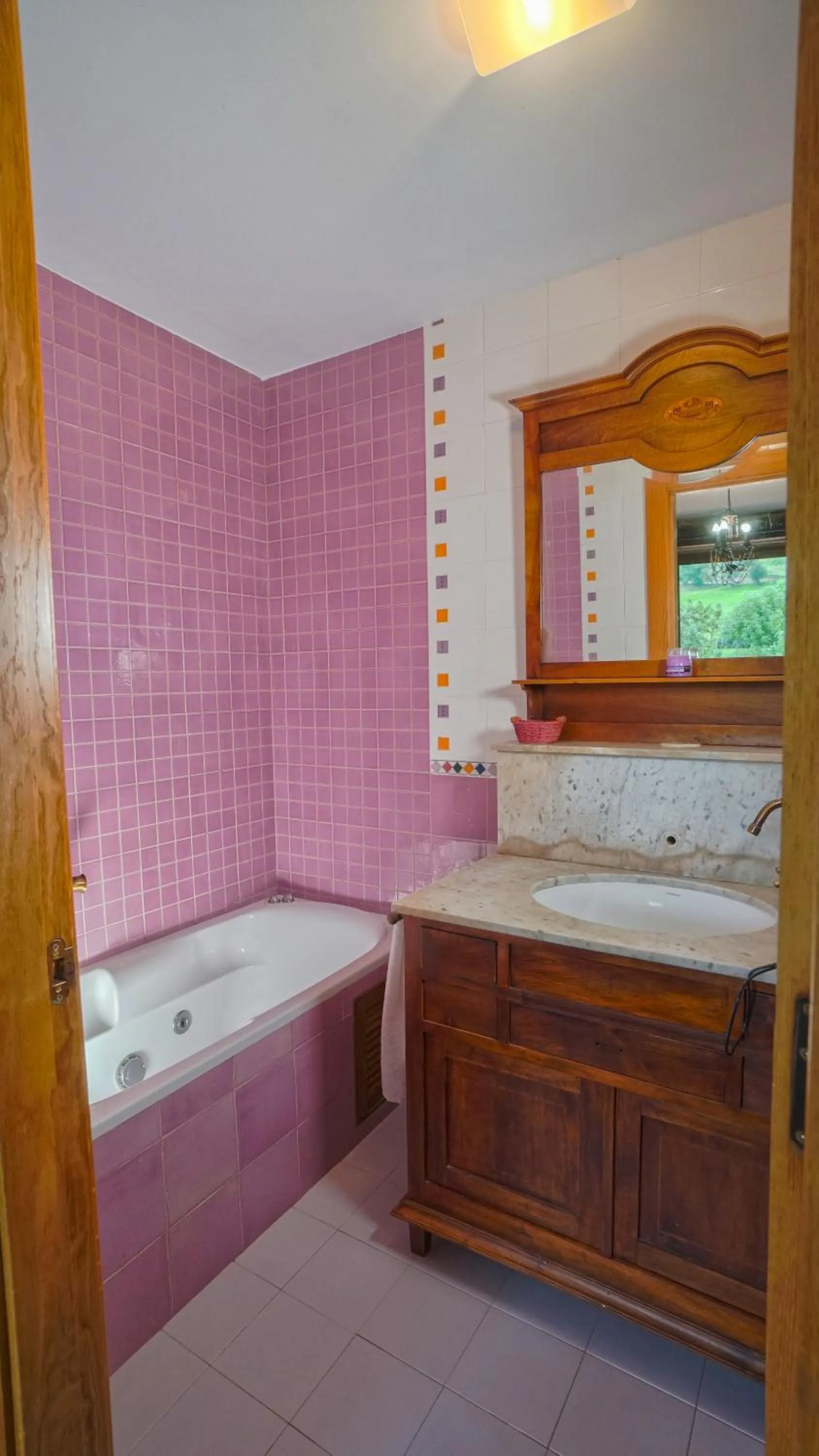 Hot Tub in Posada Venta Hornizo