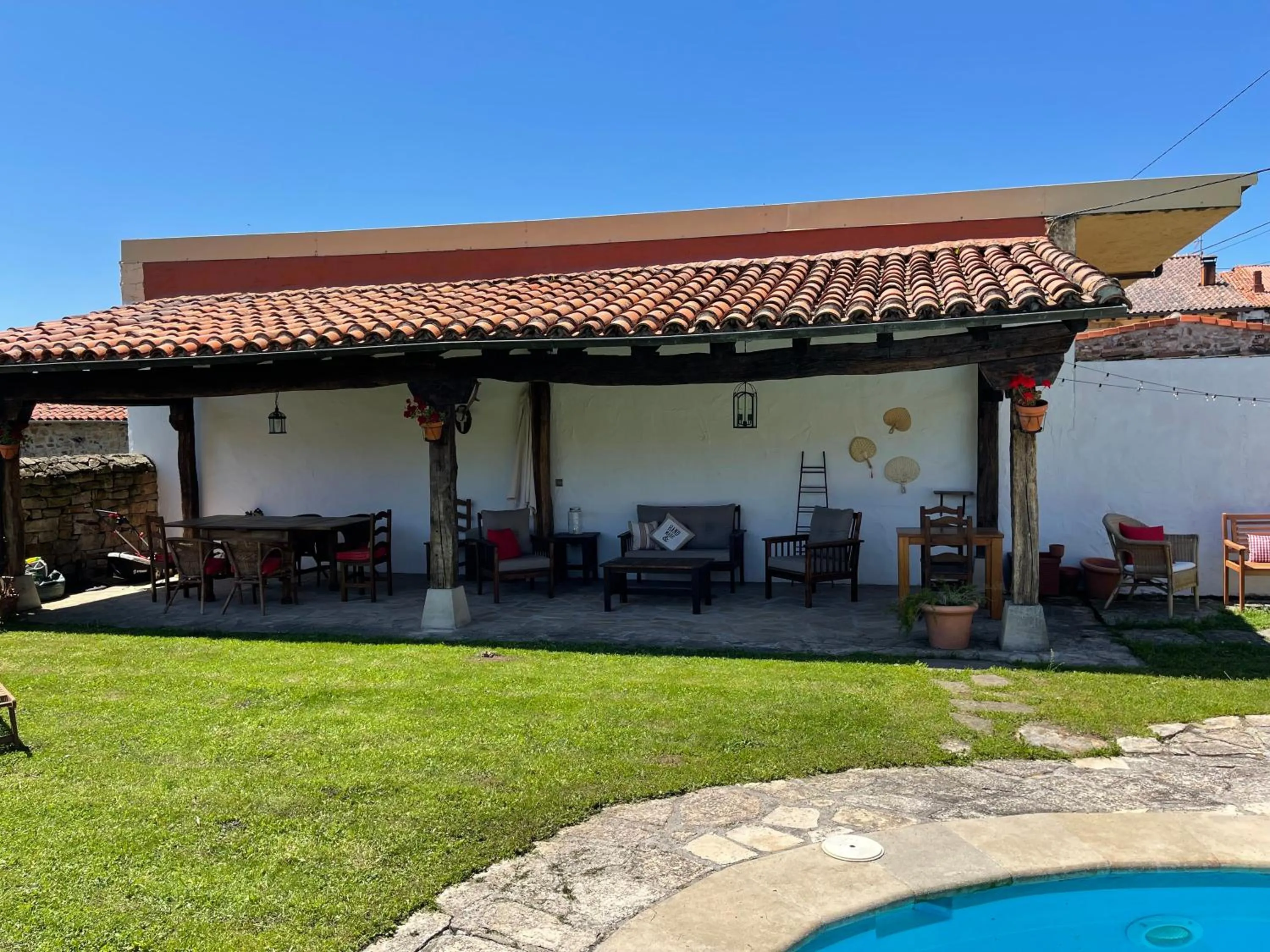 Swimming pool in Posada Venta Hornizo