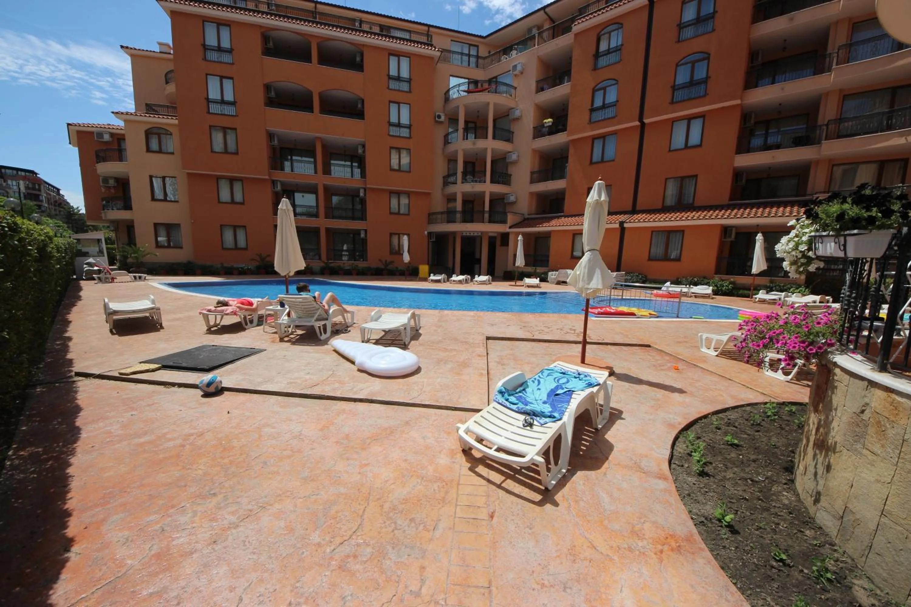 Swimming pool in Efir 2 - Menada Apartments