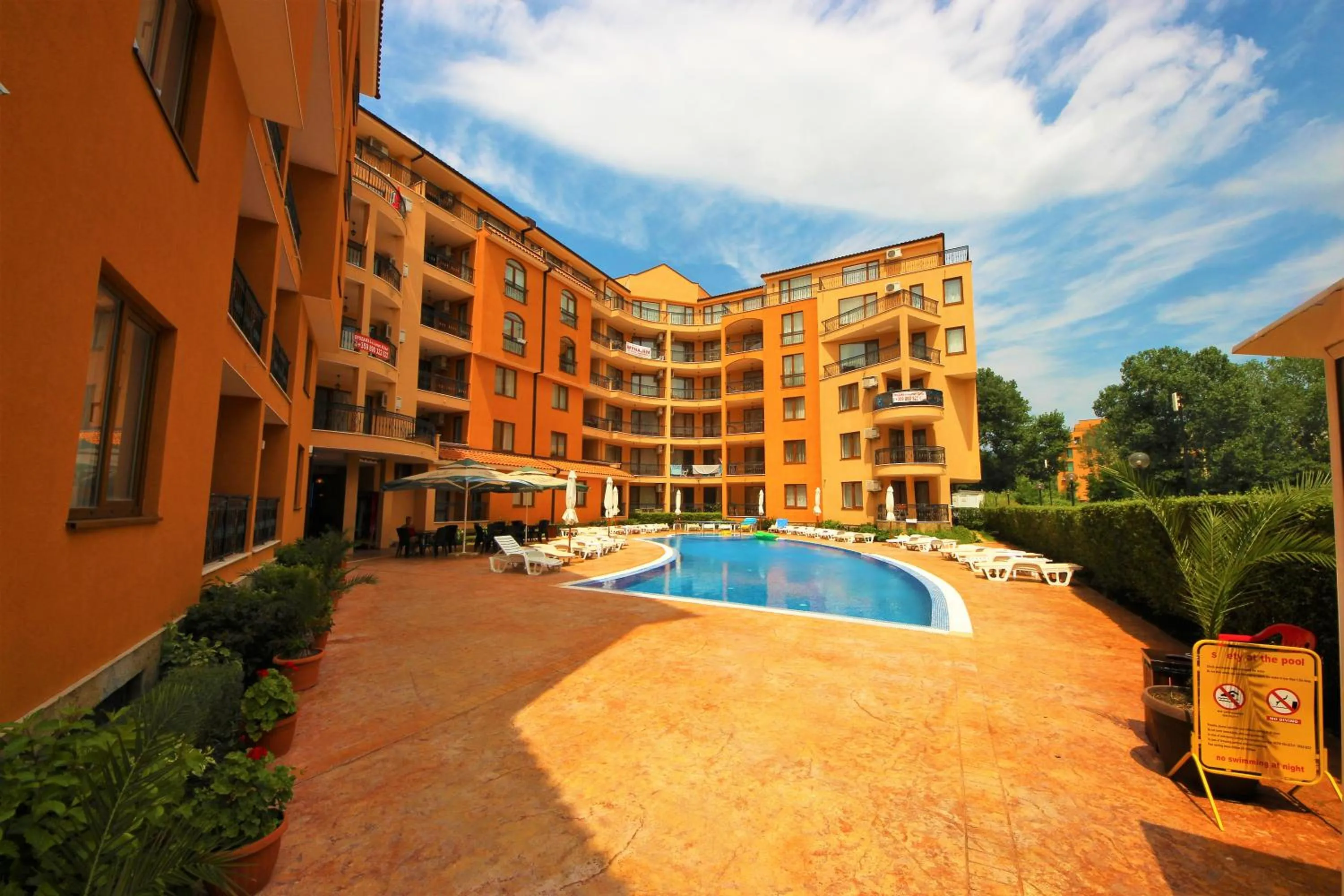 Property building in Efir 2 - Menada Apartments