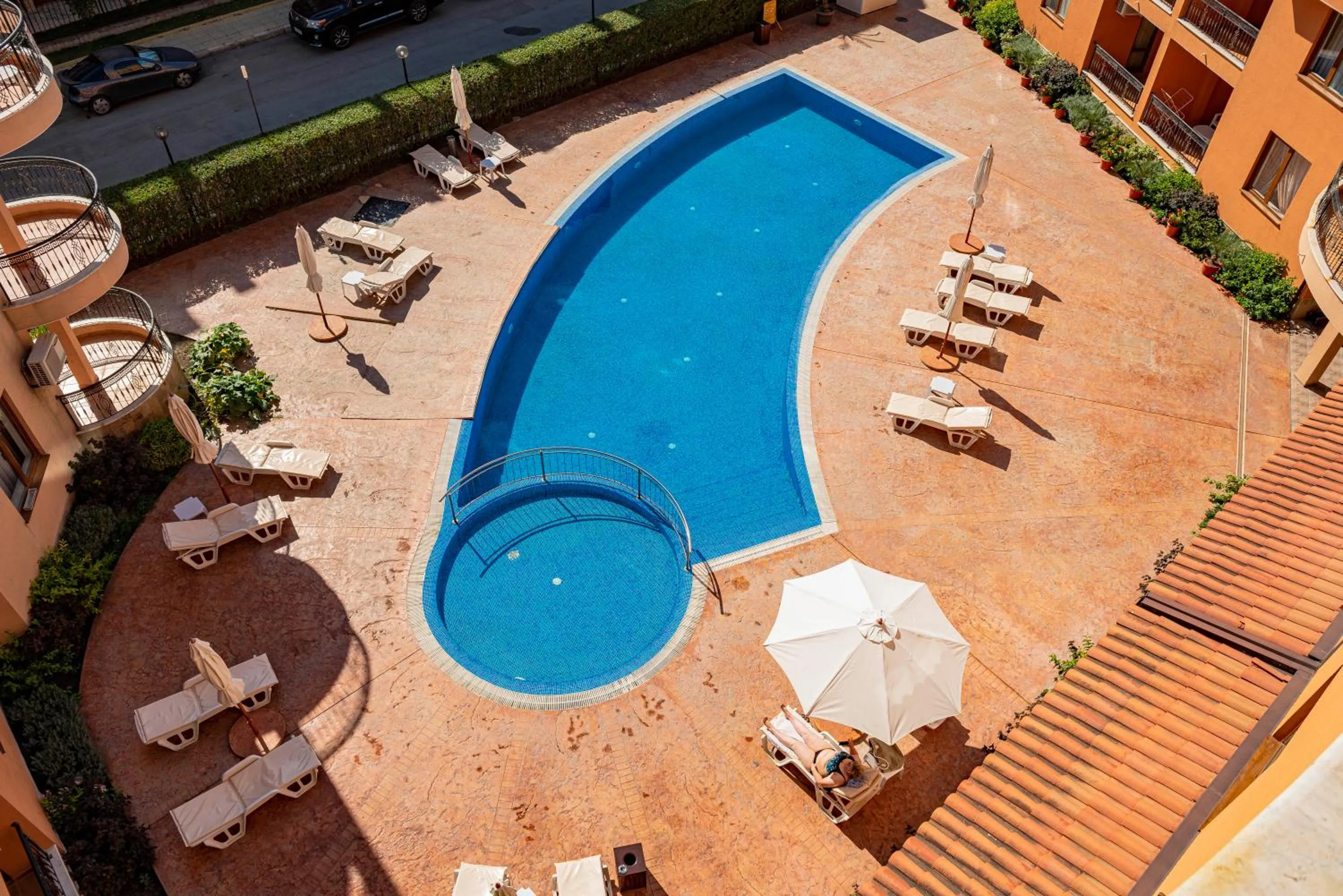 Pool view in Efir 2 - Menada Apartments