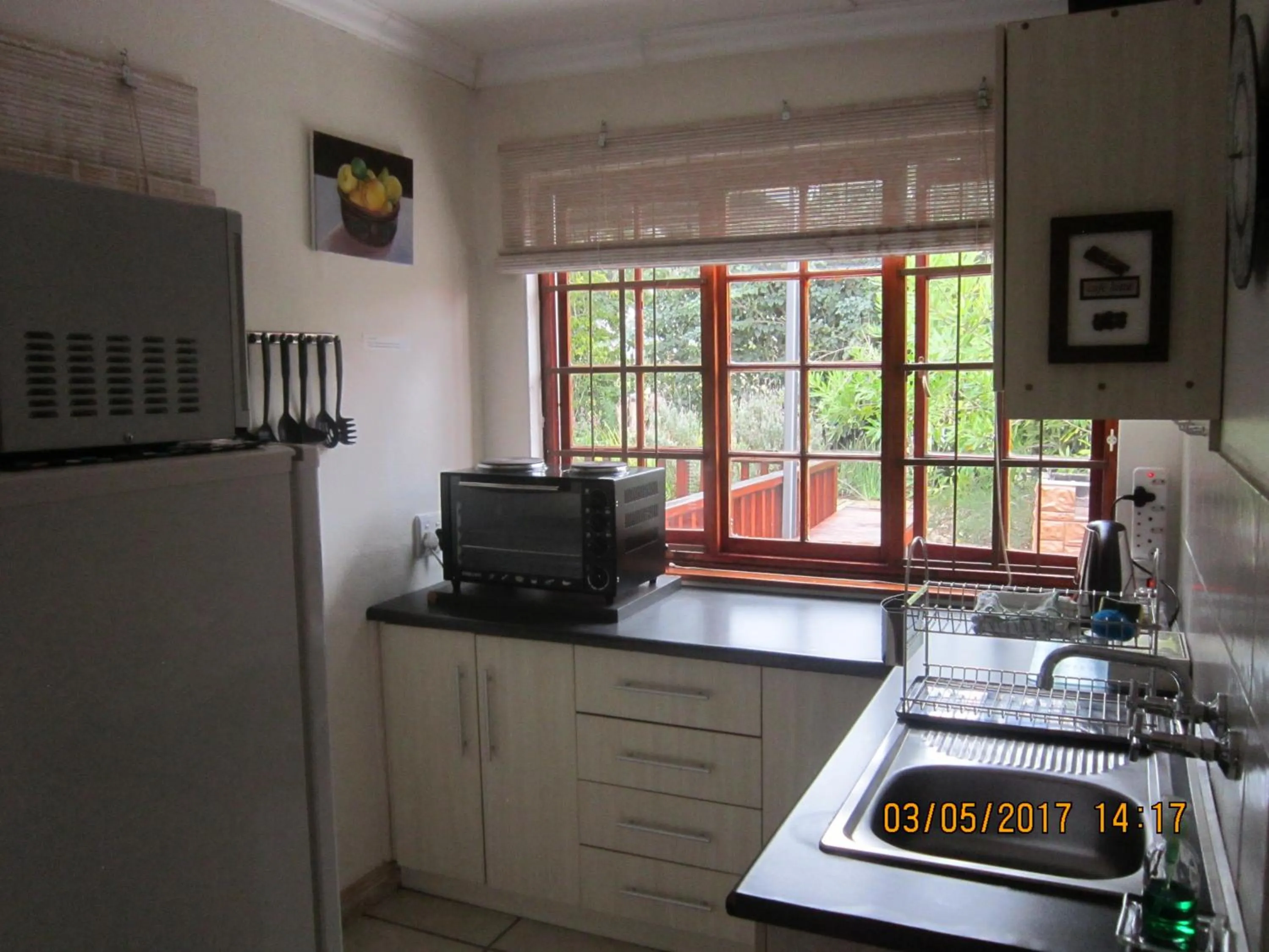 Kitchen or kitchenette in Twilight Cottage