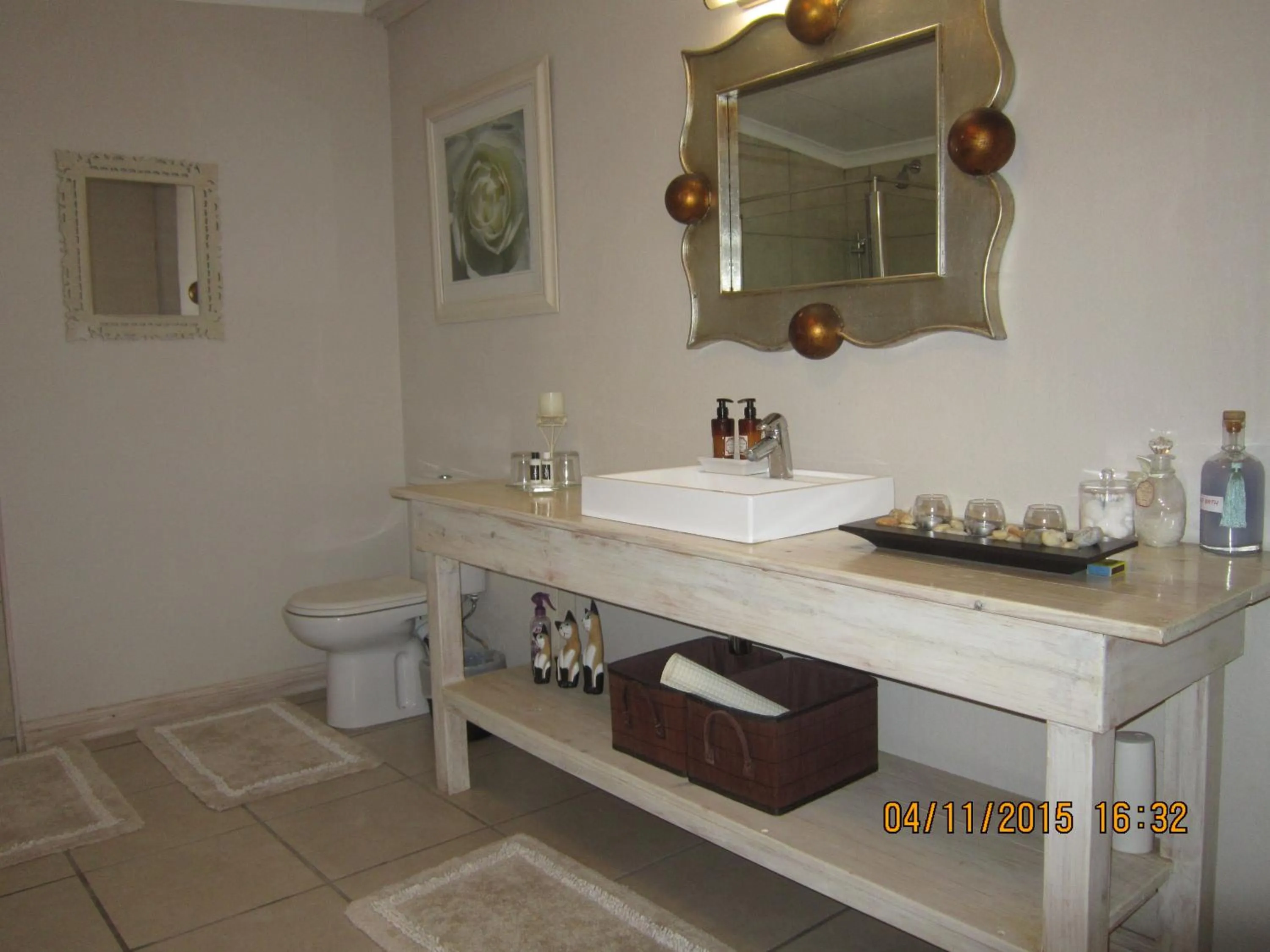 Toilet in Twilight Cottage